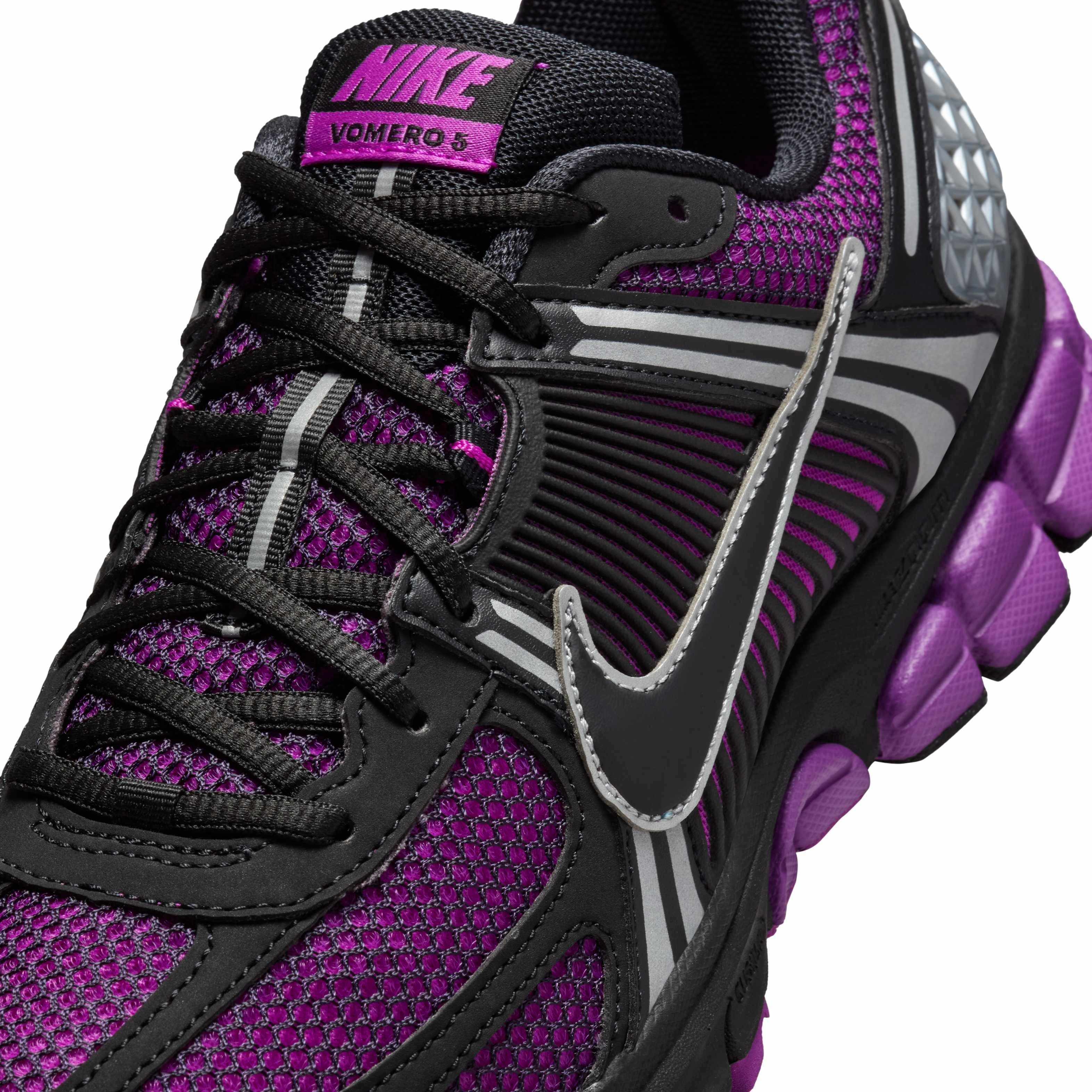Nike Zoom Vomero 5 "Vivid Purple/Metallic Silver/Black" Men's Shoe - PURPLE/SILVER/BLACK Thumbnail View 7