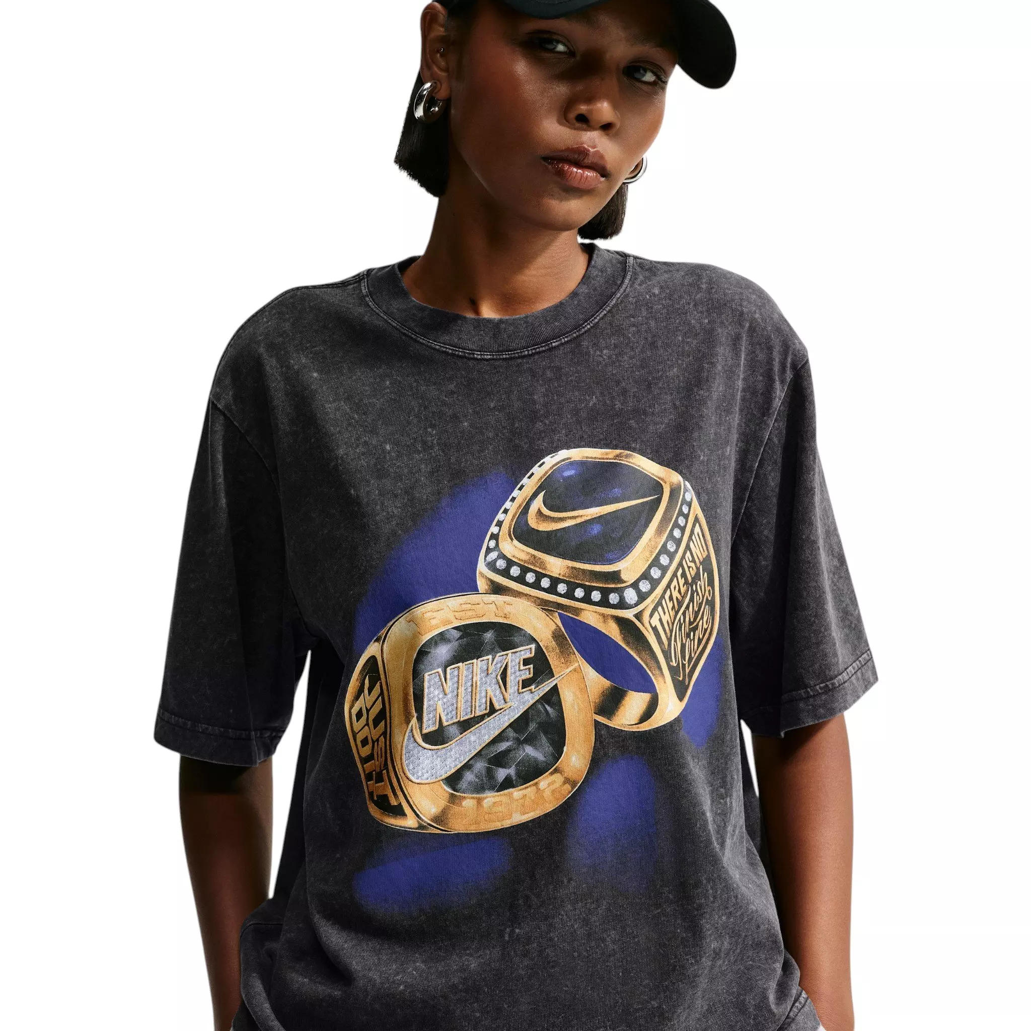 Nike Women's Sportswear Rings Classic Boxy T-Shirt - Black - BLACK