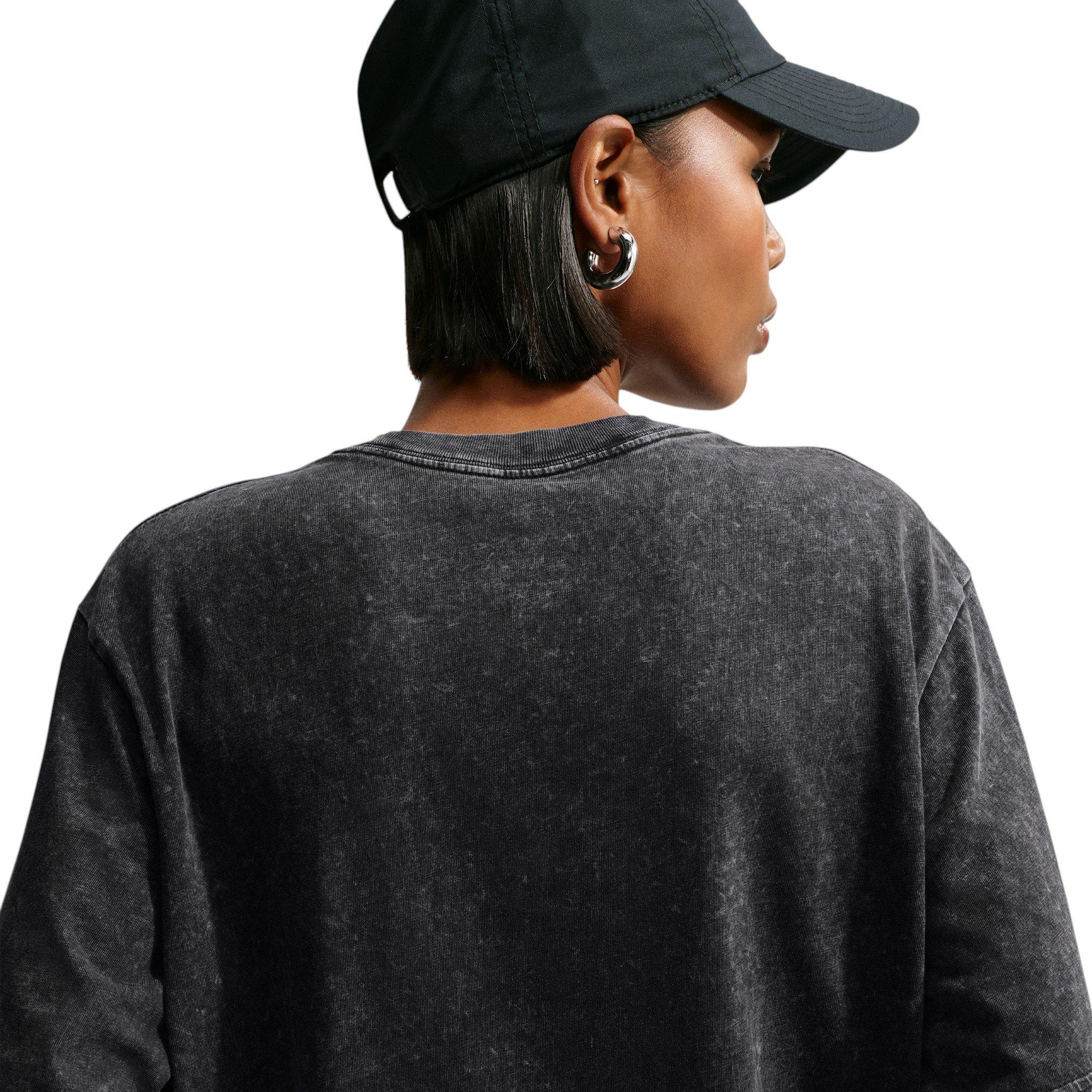 Nike Women's Sportswear Rings Classic Boxy T-Shirt - Black - BLACK