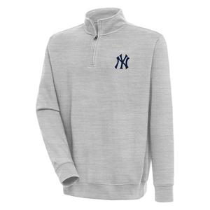 Antigua Men's New York Yankees Victory 1/4 Zip Mock Top