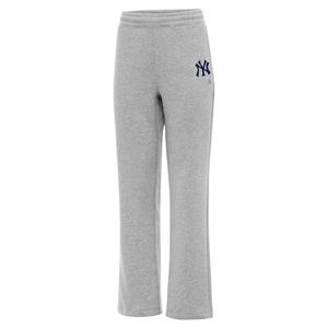 Antigua Women's New York Yankees Victory Sweatpants