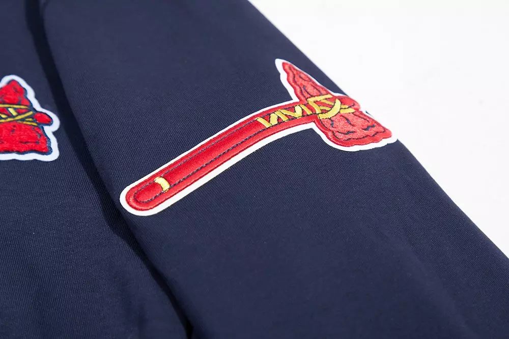 Pro Standard Men's Atlanta Braves Classic Chenille DK PO Hoodie - Navy - NAVY