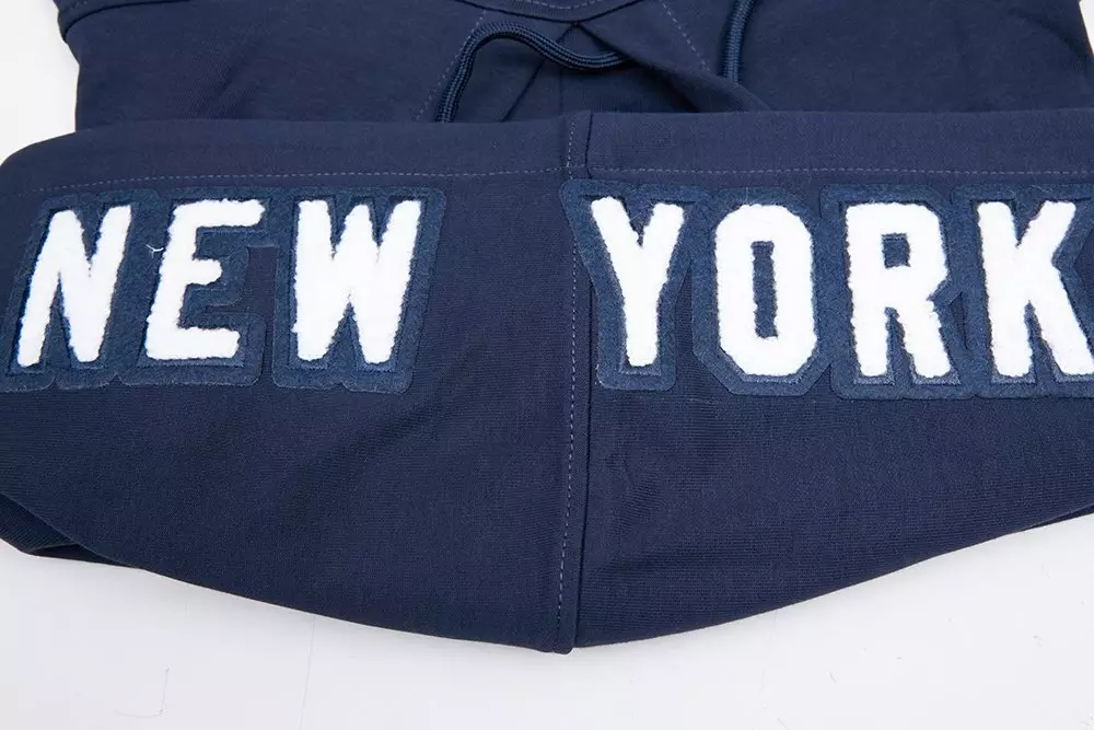 Pro Standard Men's New York Yankees Classic Chenille DK PO Hoodie -Navy - NAVY