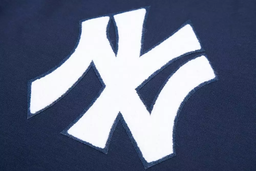 Pro Standard Men's New York Yankees Classic Chenille DK PO Hoodie -Navy - NAVY