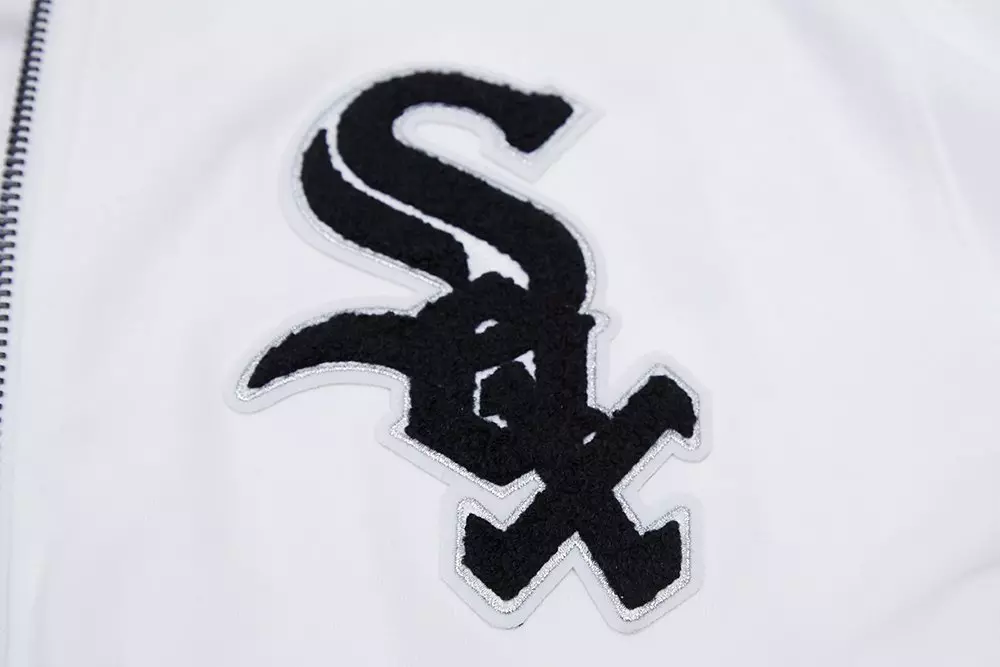 Pro Standard Men's Chicago White Sox Classic Chenille DK Full-Zip Pullover Jacket - White - WHITE