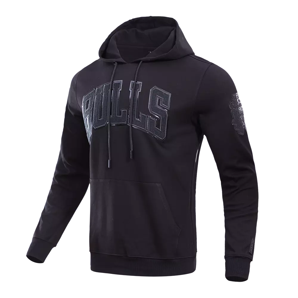 Pro Standard Men's Chicago Bulls Triple Black Logo Hoodie - BLACK