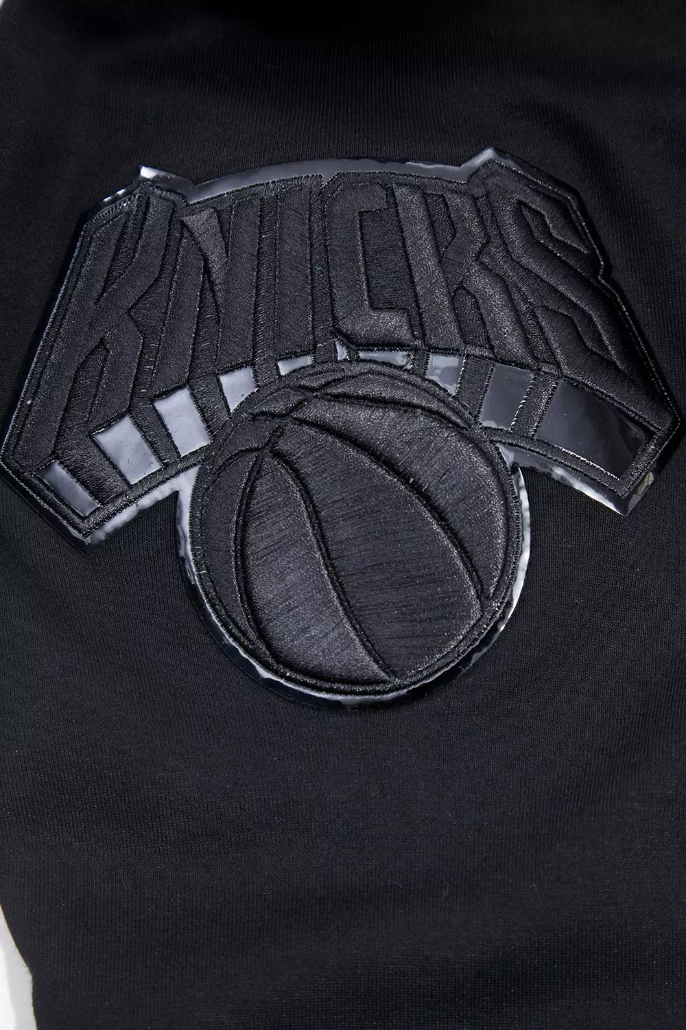 Pro Standard Men's New York Knicks Triple Black Zipper Jacket - BLACK