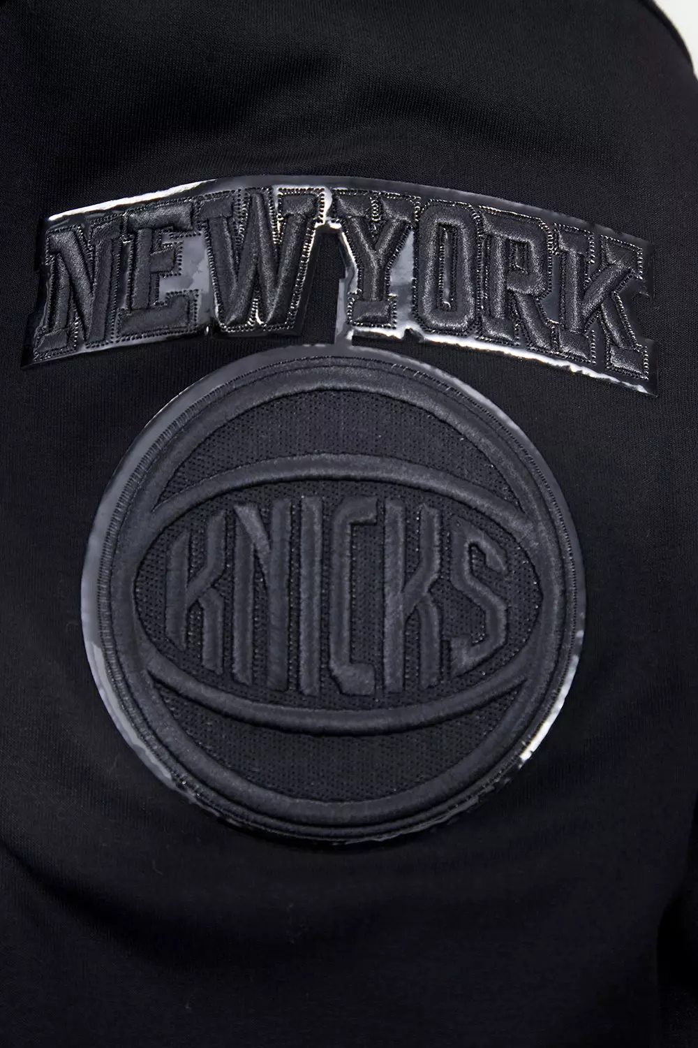 Pro Standard Men's New York Knicks Triple Black Zipper Jacket - BLACK