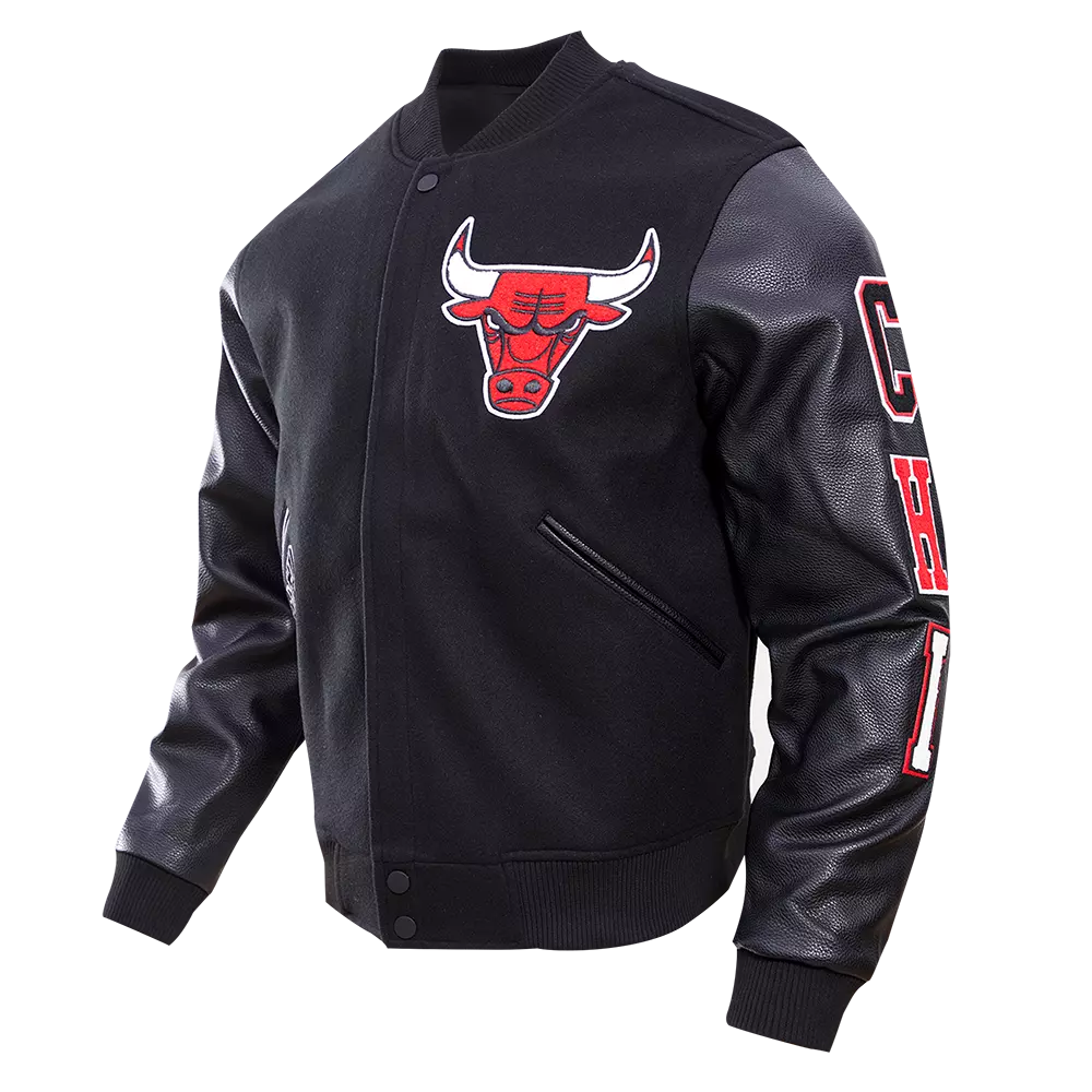 Pro Standard Men's Chicago Bulls Classic Wool Varsity Jacket - Black - BLACK