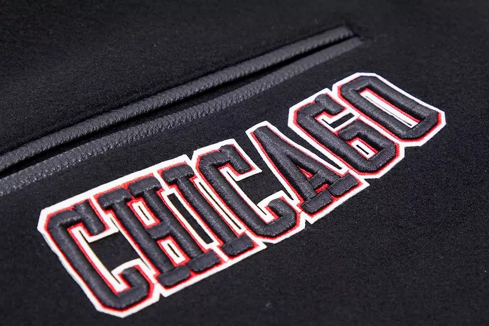 Pro Standard Men's Chicago Bulls Classic Wool Varsity Jacket - Black - BLACK