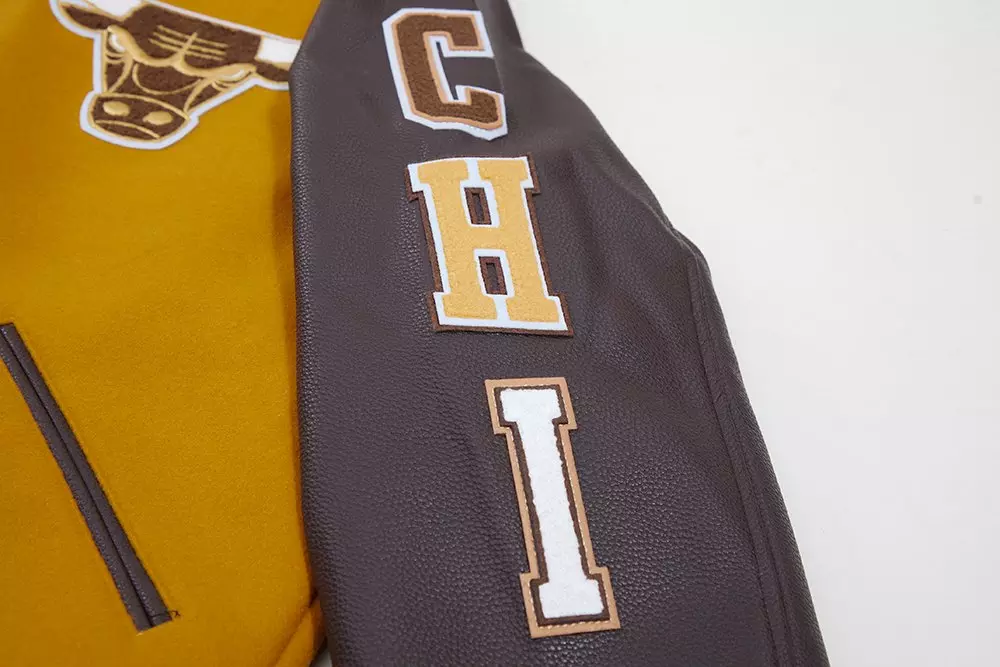 Pro Standard Men's Chicago Bulls Classic Wool Varsity Jacket - Brown - BROWN