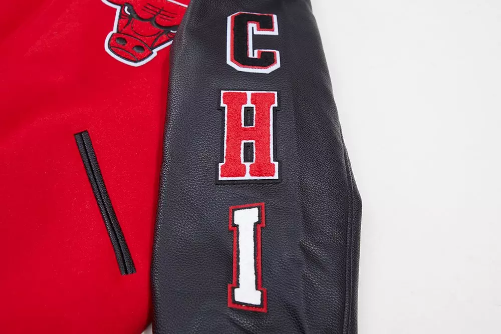 Pro Standard Men's Chicago Bulls Classic Wool Varsity Jacket -Red/Black - RED/BLACK