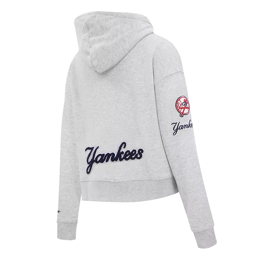 Pro Standard Women's New York Yankees Classic Fleece Cropped PO Hoodie -Grey - GREY