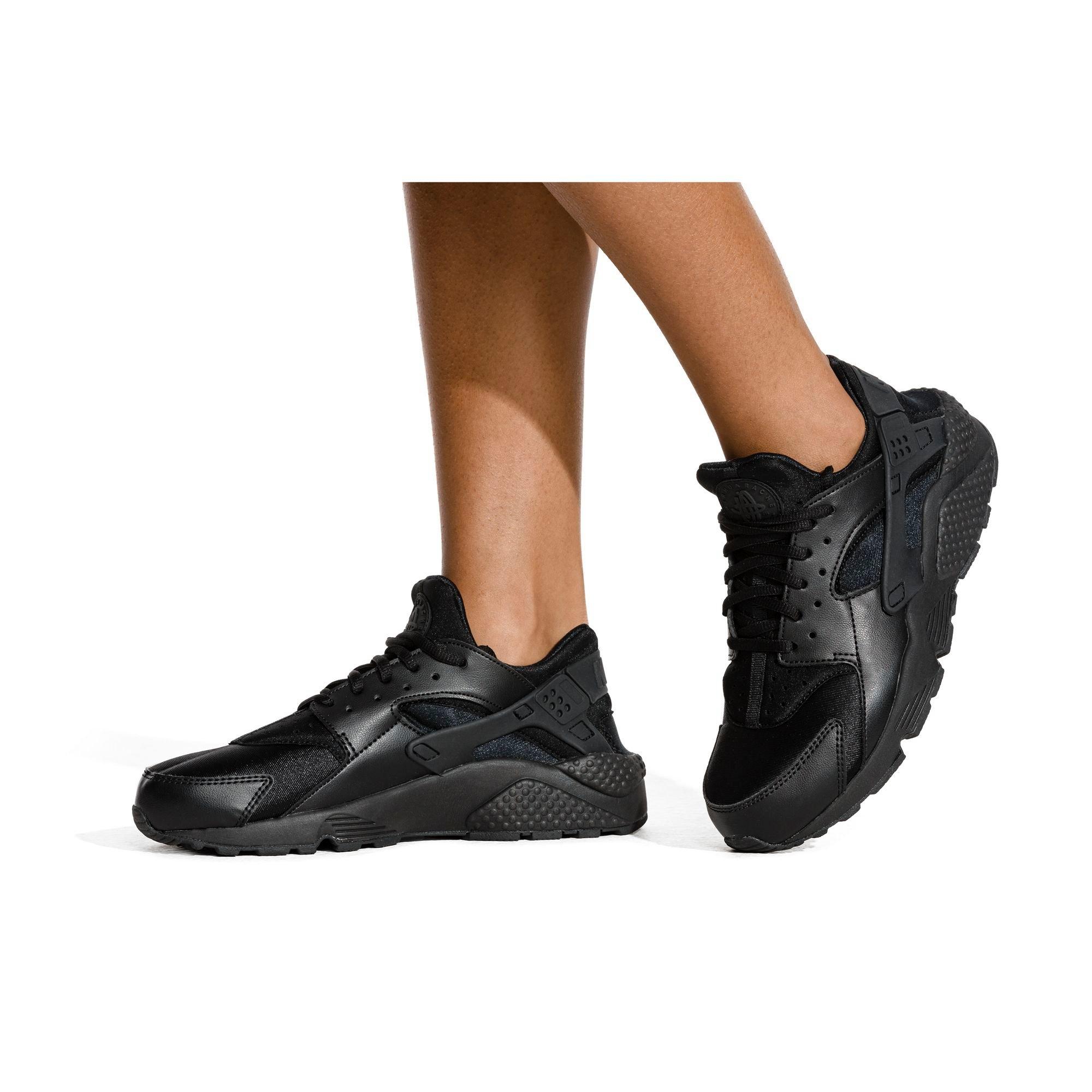 nike huarache black size 9