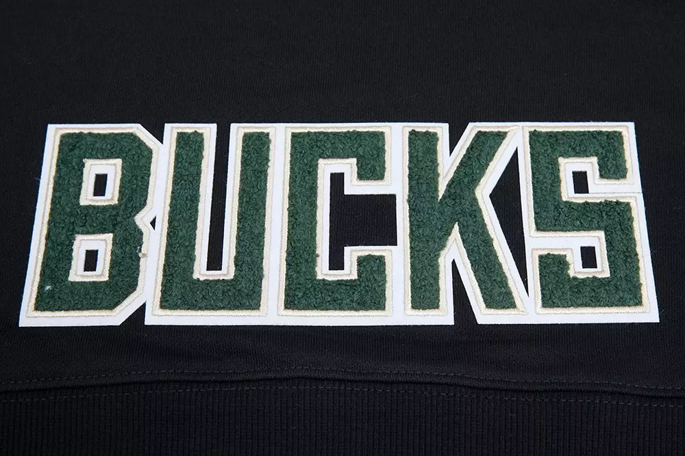 Pro Standard Women's Milwaukee Bucks Classic Fleece Cropped PO Hoodie -Black - BLACK