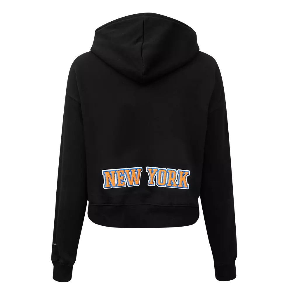 Pro Standard Women's New York Knicks Classic Fleece Cropped PO Hoodie - Black - BLACK