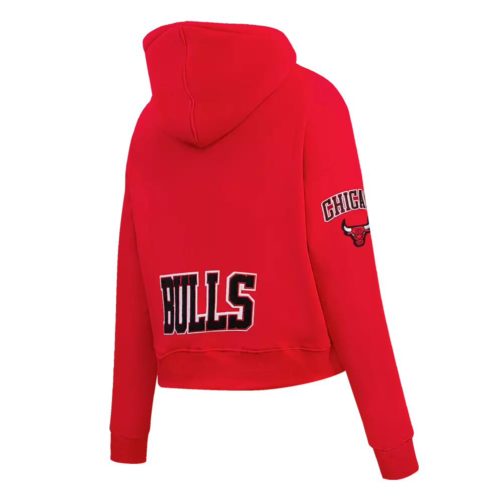 Pro Standard Women's Chicago Bulls Classic Fleece Cropped PO Hoodie - Red - RED