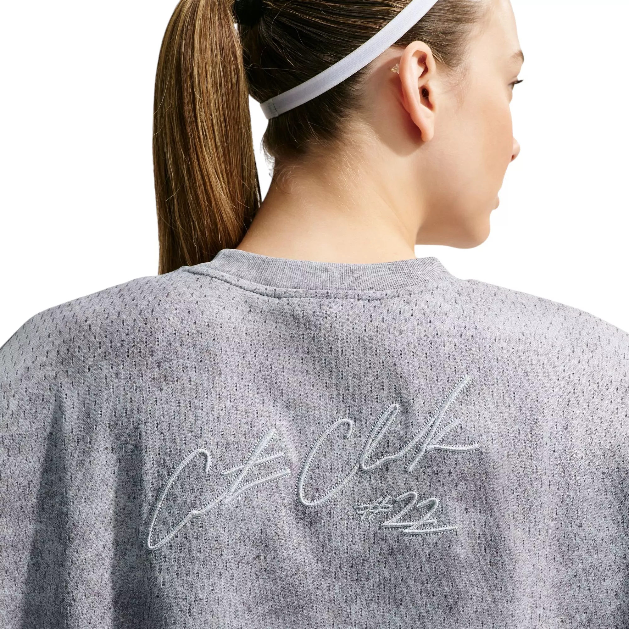 Nike Caitlin Standard Issue Aero-FIT Women's Long-Sleeve Basketball Top - GREY