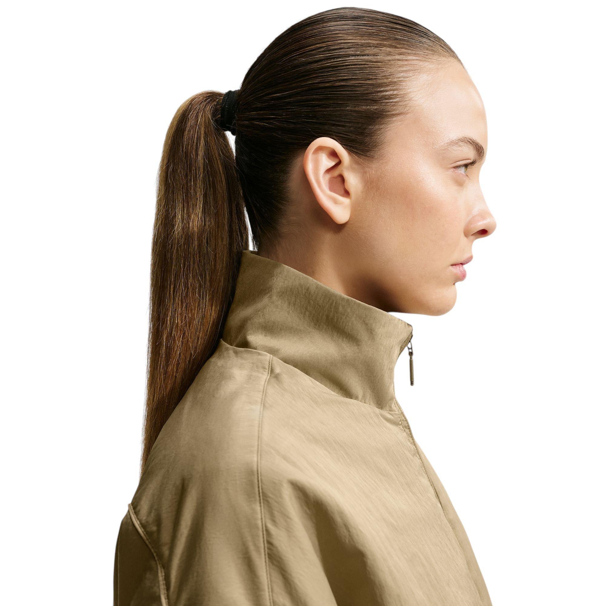Nike Caitlin Standard Issue Dri-FIT Women's Game Woven Synthetic-Fill Basketball Jacket - BEIGE