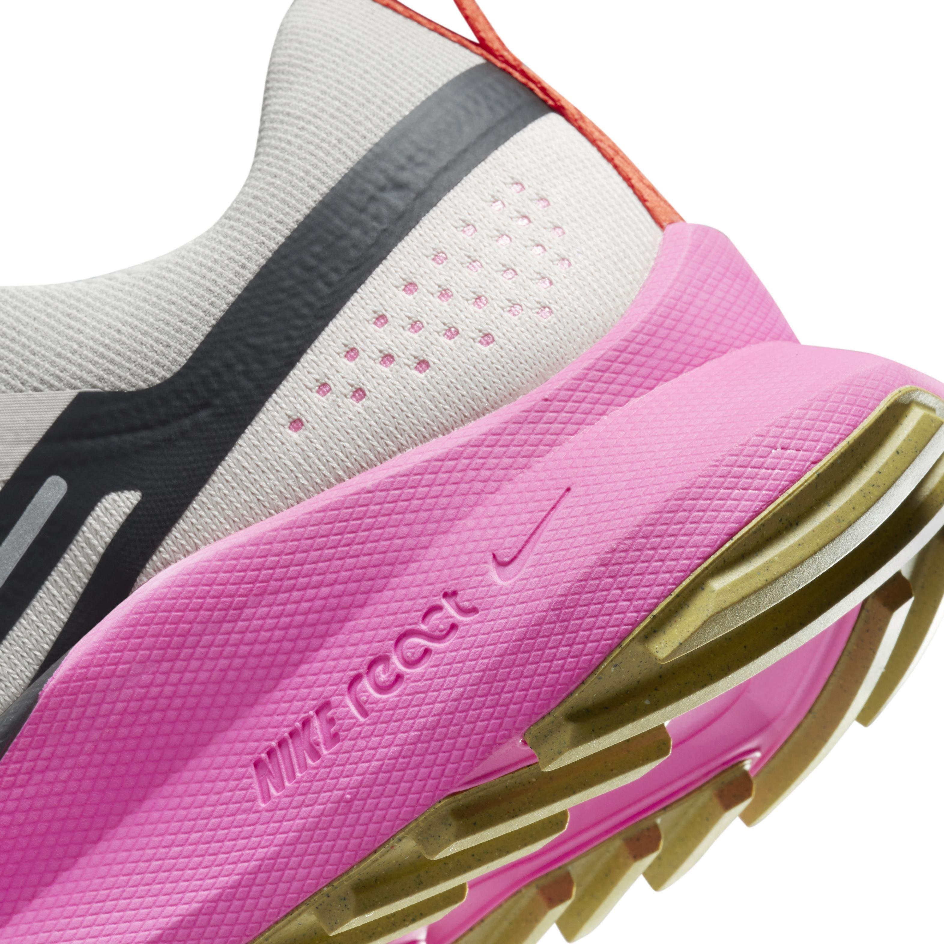 Nike Pegasus Trail 4 "Light Orewood Brown/Dark Smoke Grey" Women's Trail Running Shoe - LT BROWN/DK GREY Thumbnail View 8