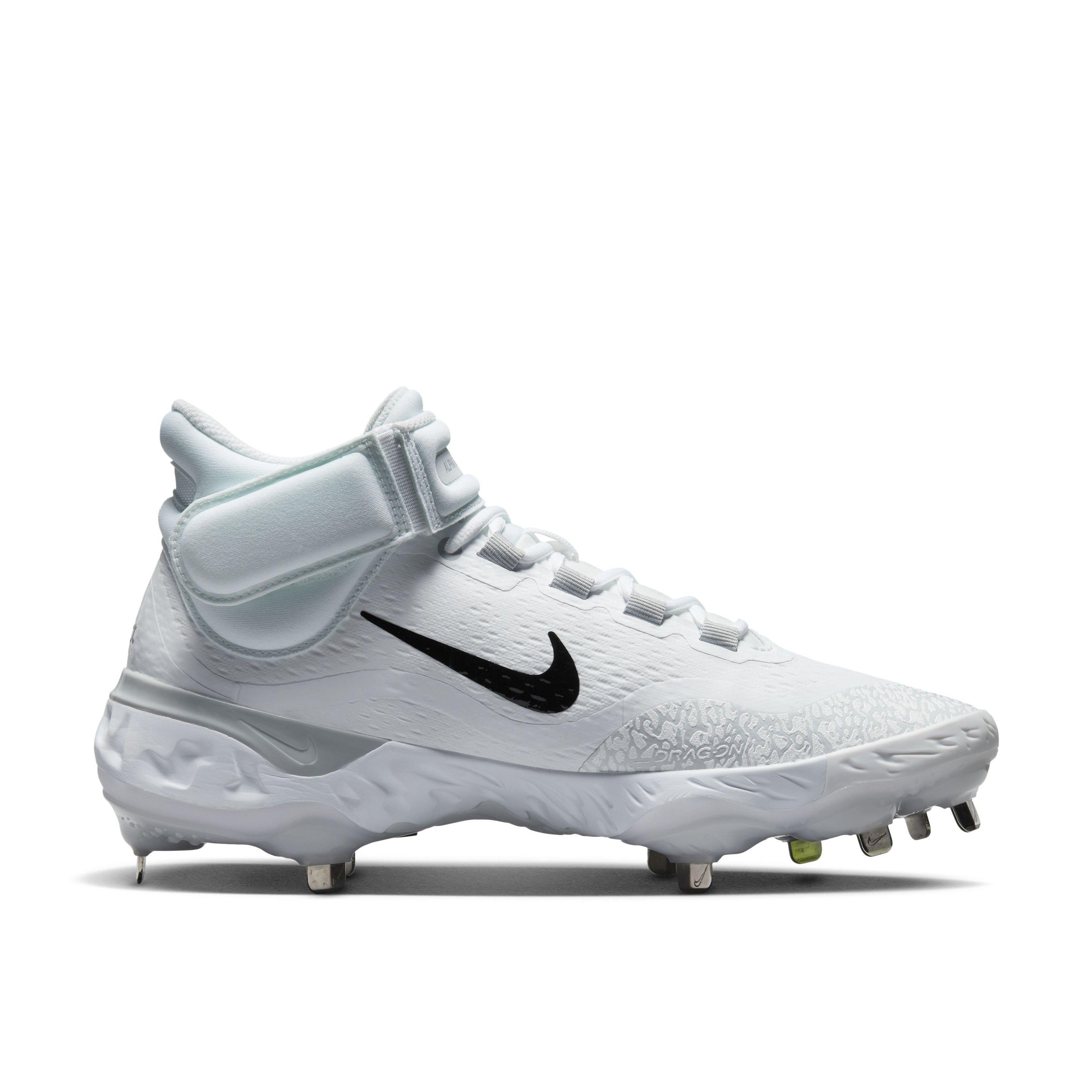 What Pros Wear: First Look at Nike Alpha Huarache Elite 4 Baseball