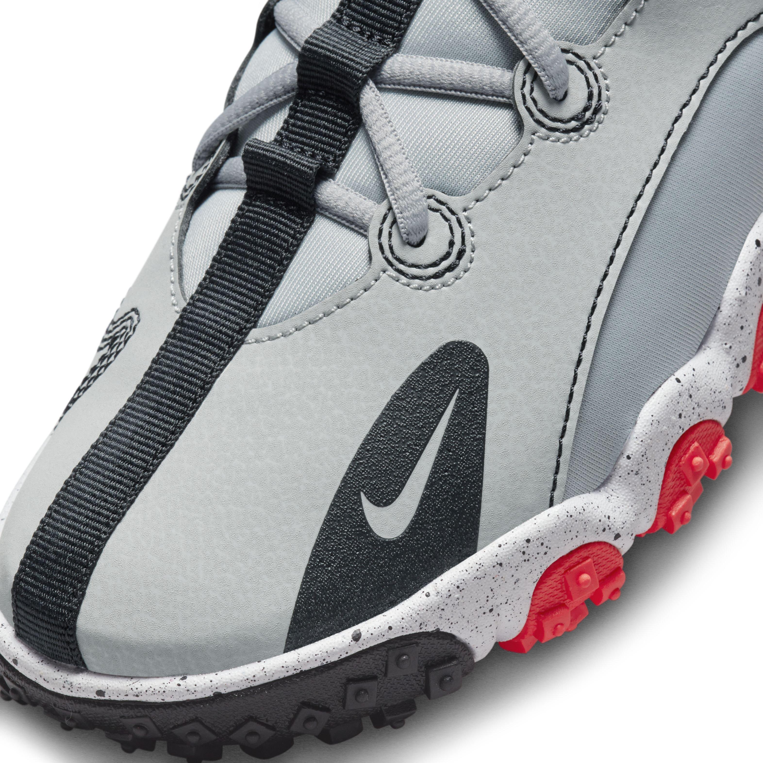 Nike Future Field  Grade School Boys' "Light Smoke Grey/Black/Bright Crimson/White" Football Shoe