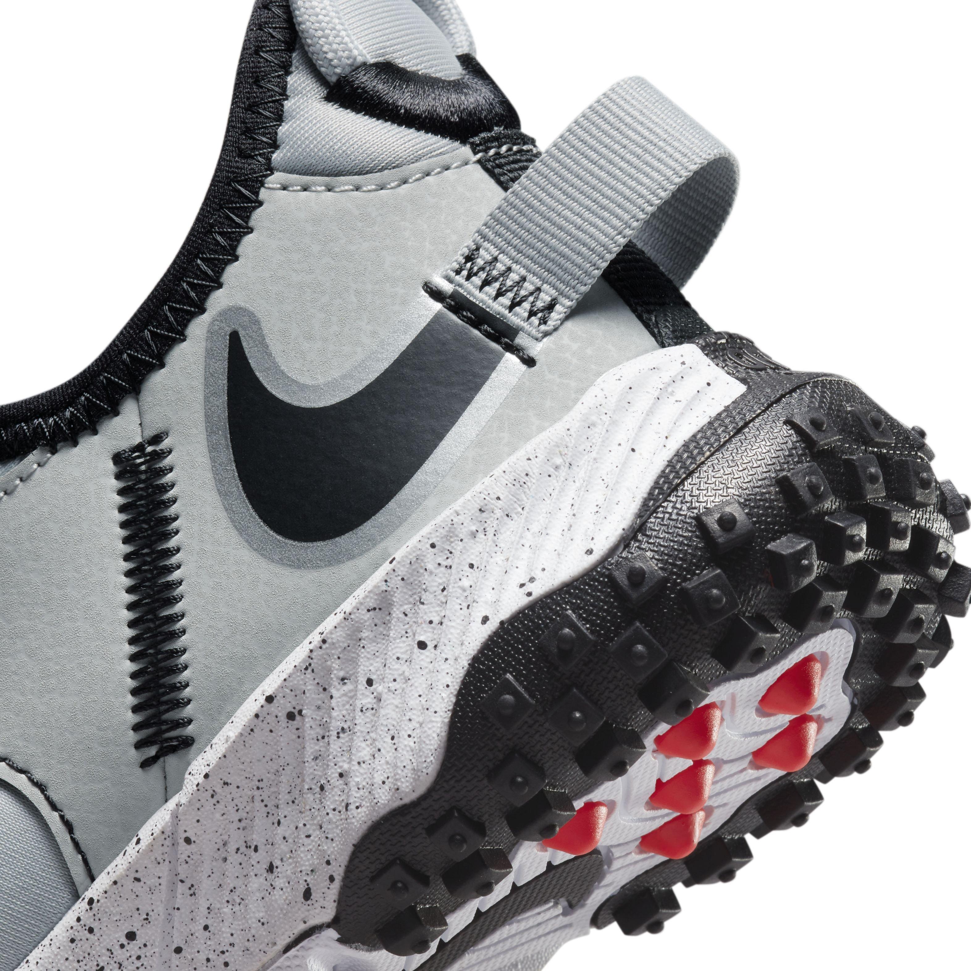 Nike Future Field  Grade School Boys' "Light Smoke Grey/Black/Bright Crimson/White" Football Shoe