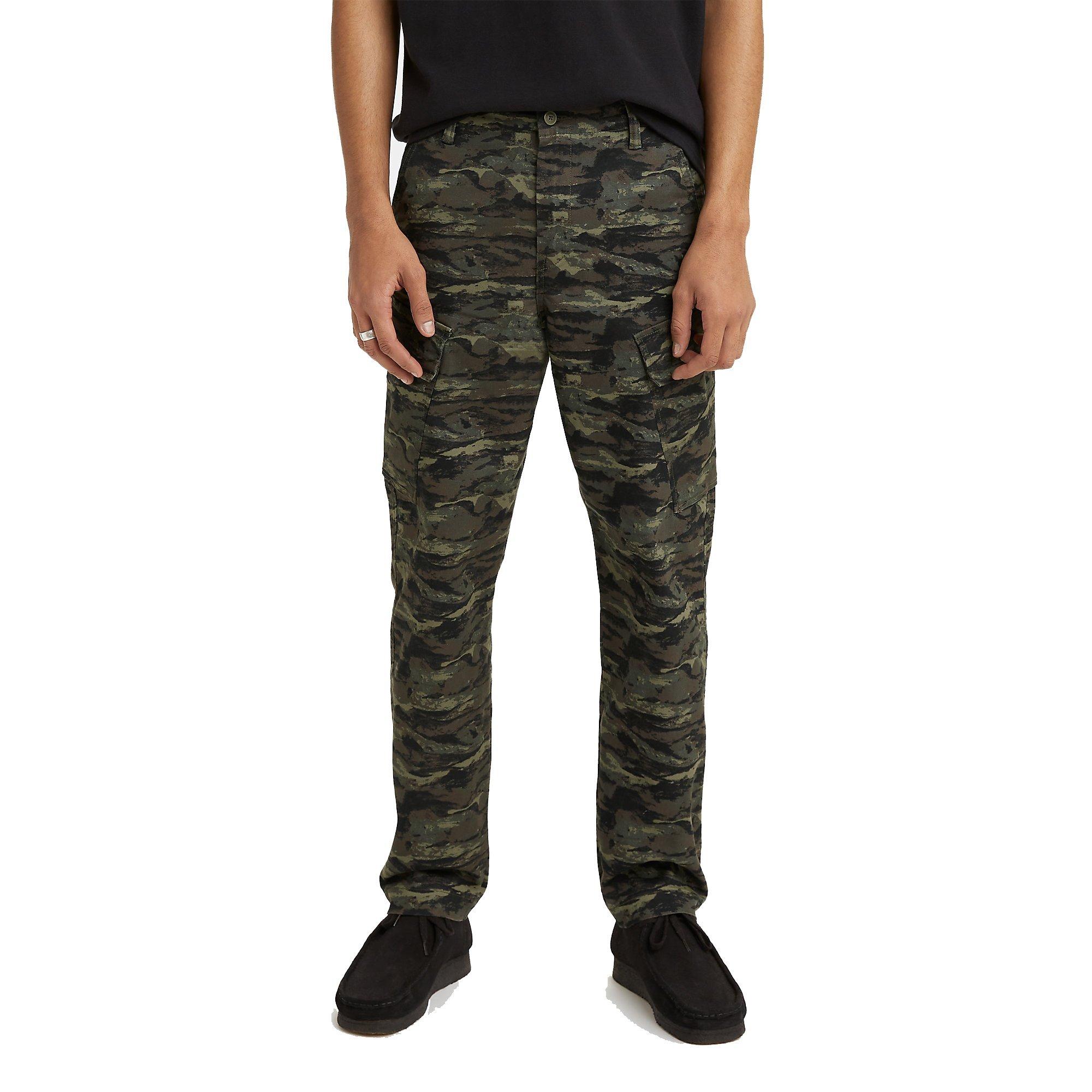 levi's tapered cargo joggers