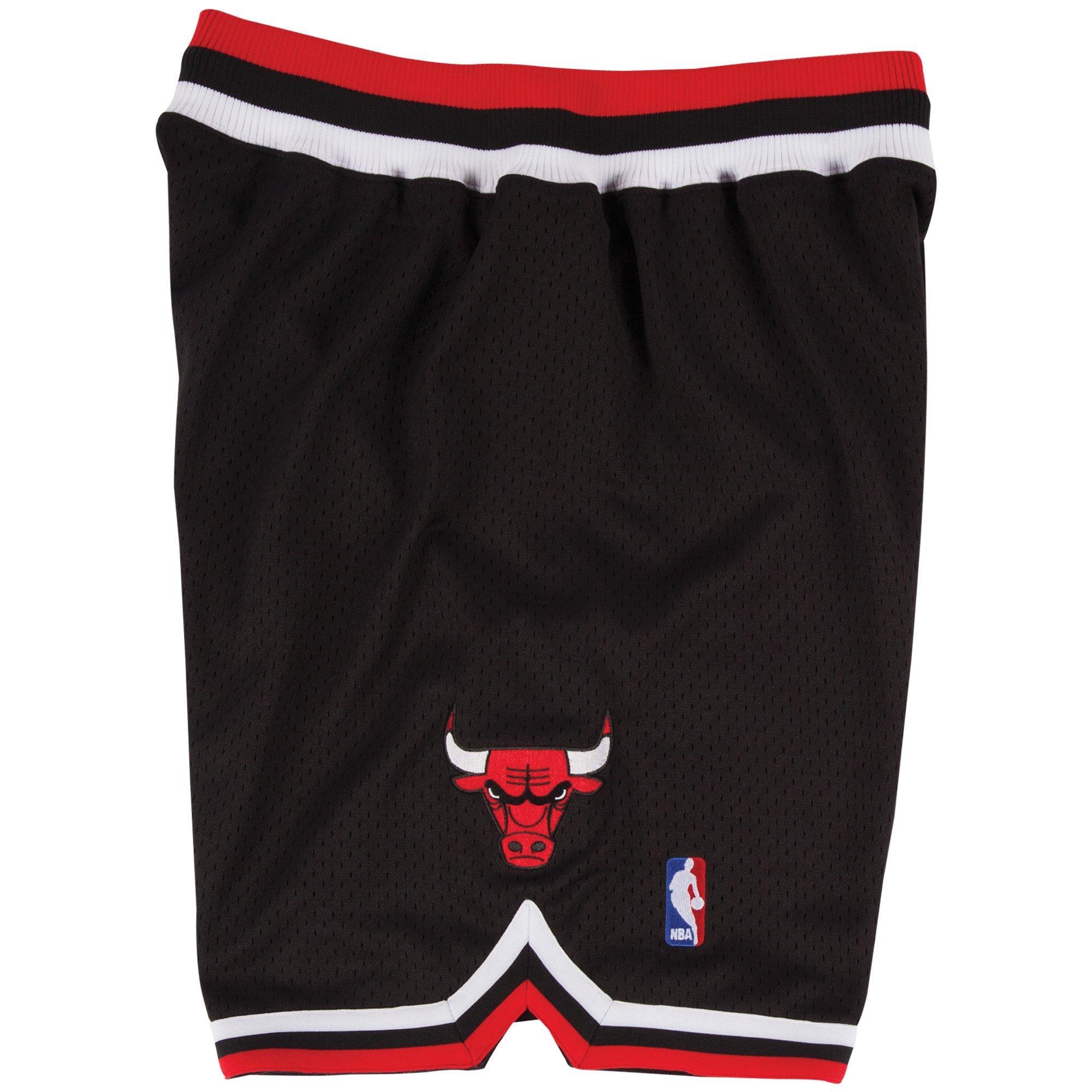 Bulls best sale authentic shorts