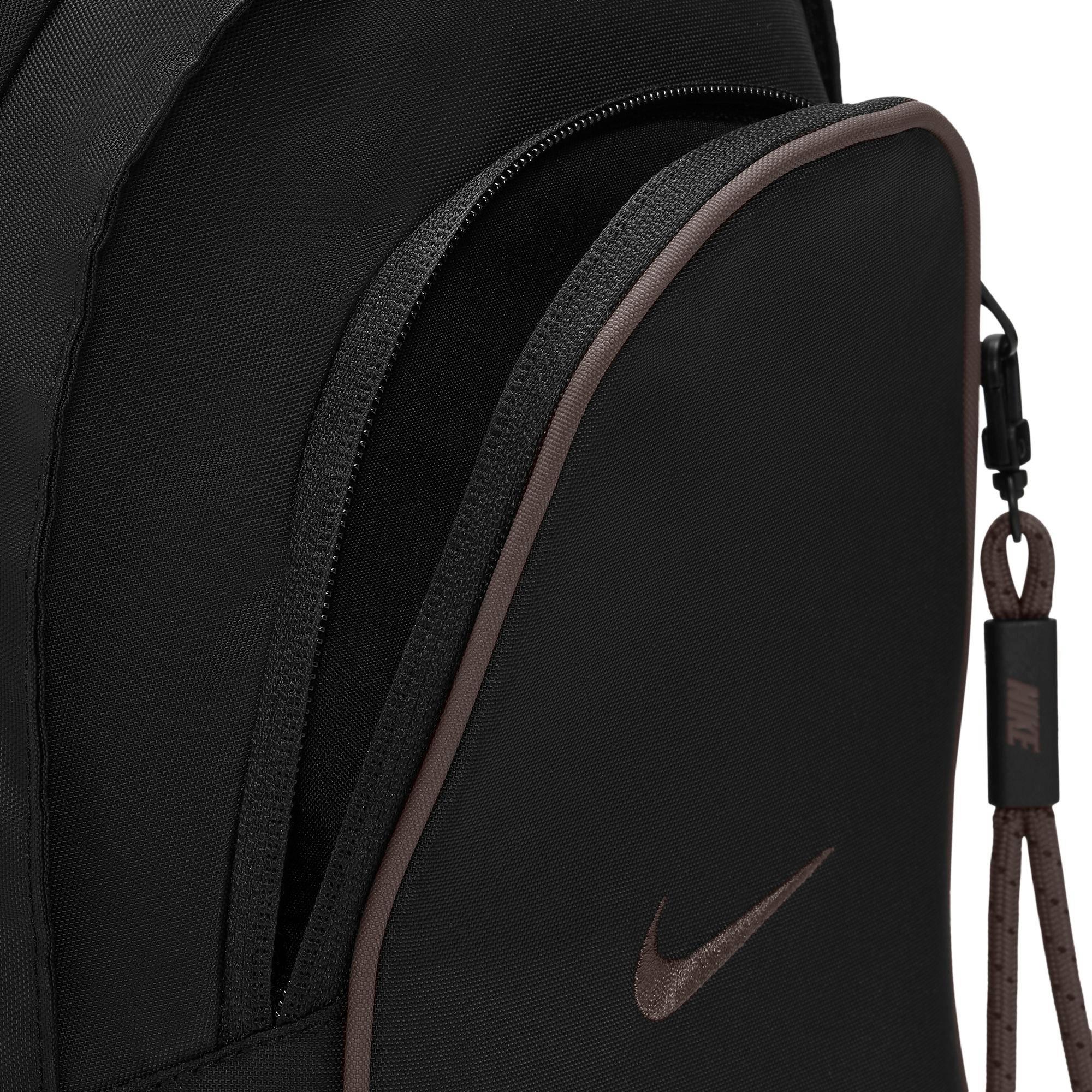 Nike Sportswear Essentials Sling Bag