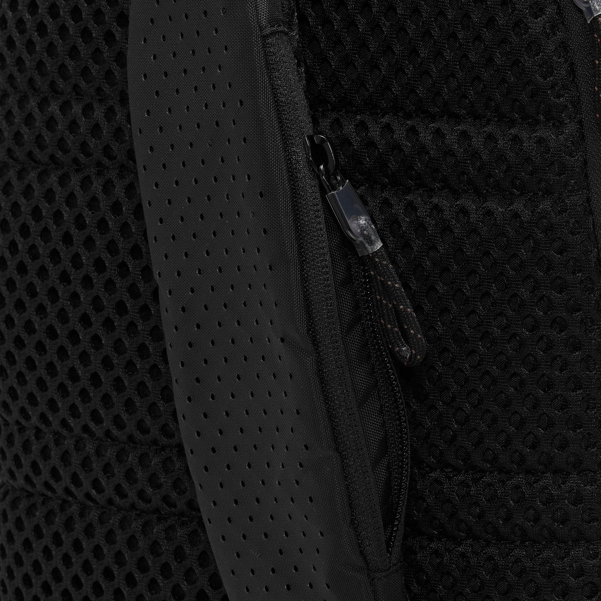 Nike Sportswear Essentials Sling Bag