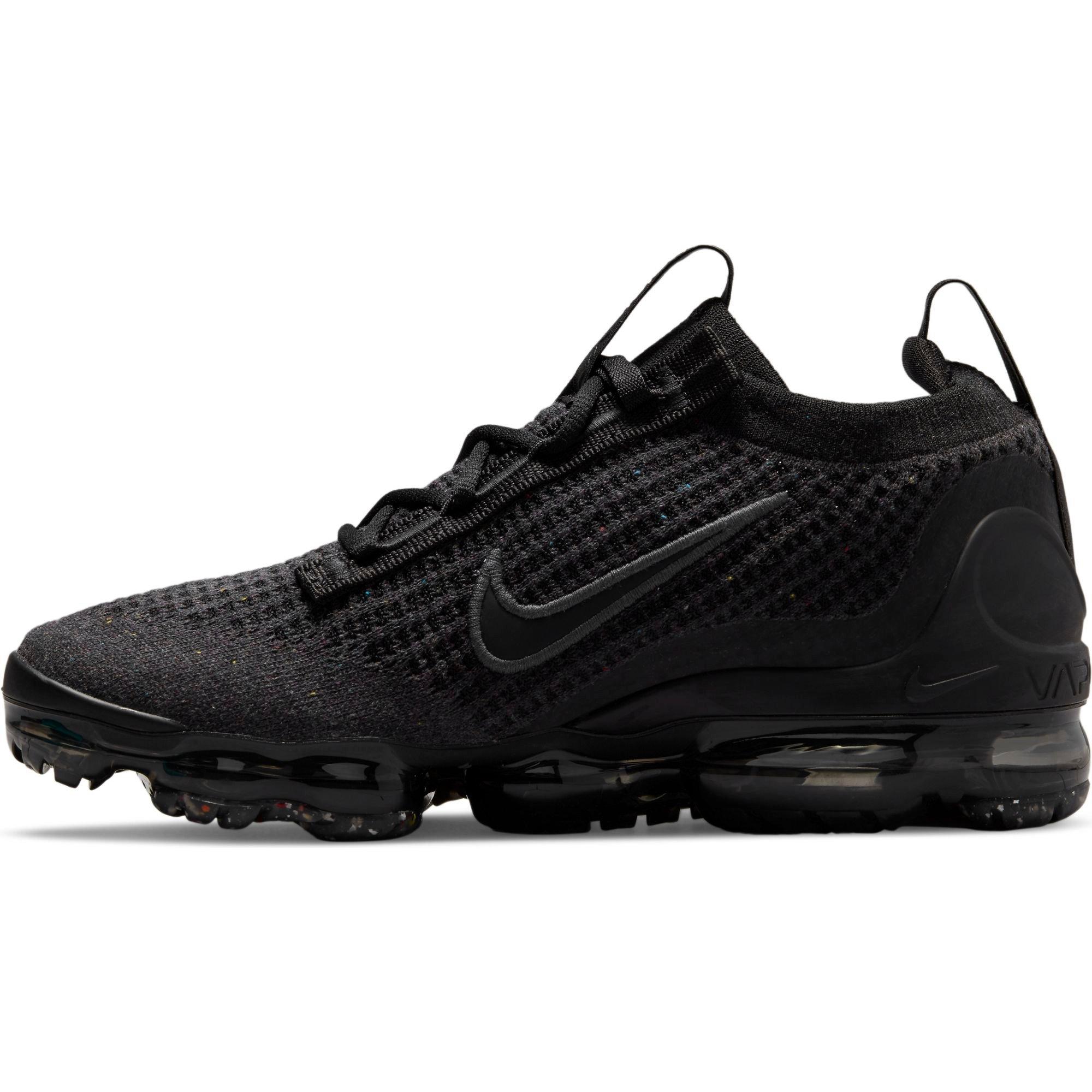 Nike black vapormax store kids