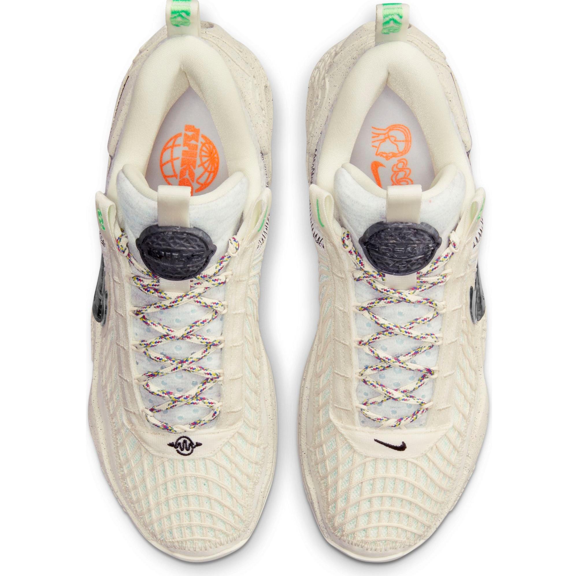 Sneakers Release Nike Cosmic Unity Natural Out 4 1