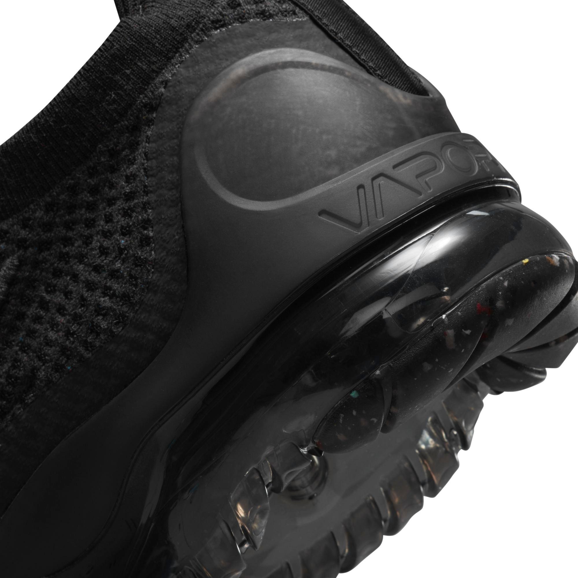 Vapormax 3 all outlet black