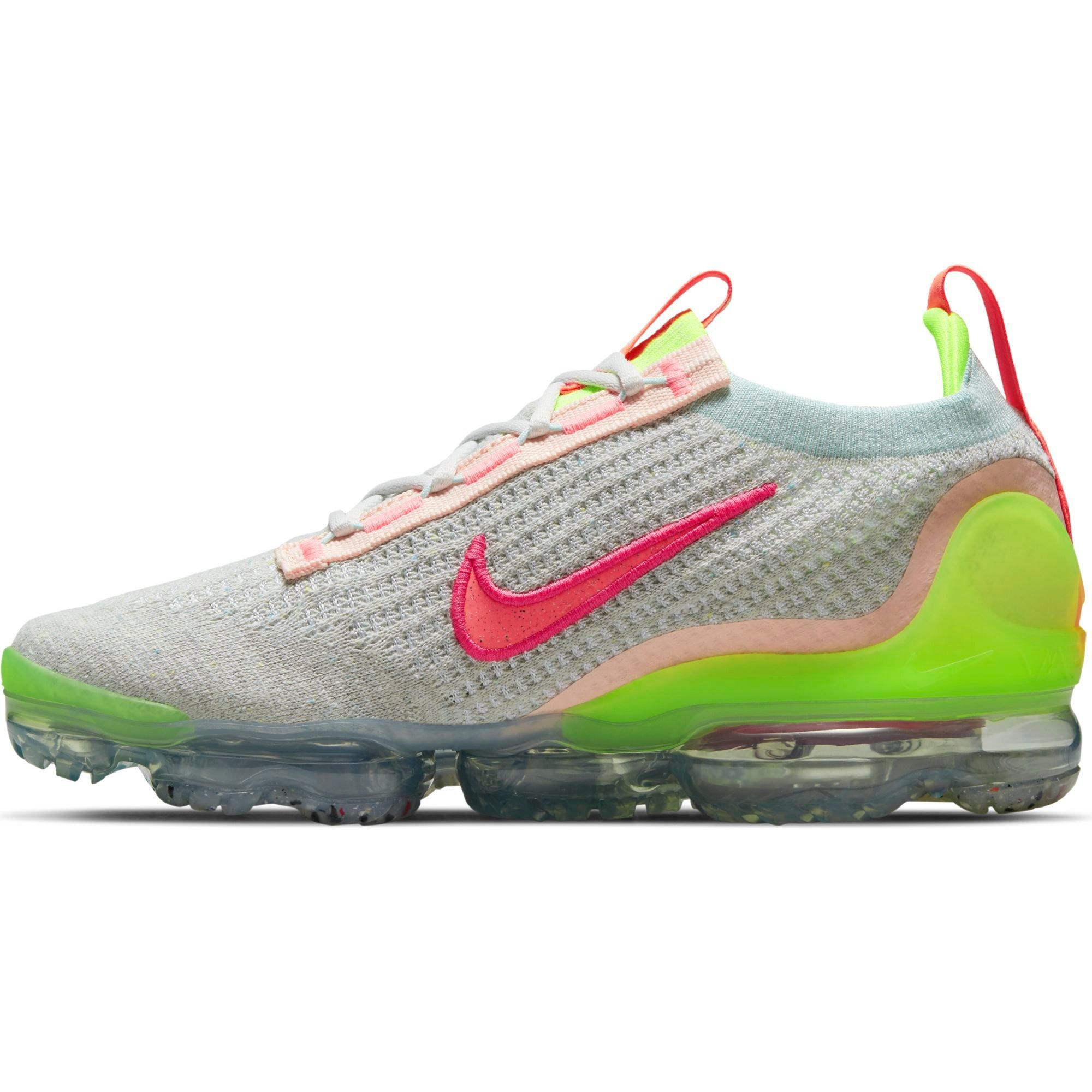 hyper pink vapormax flyknit