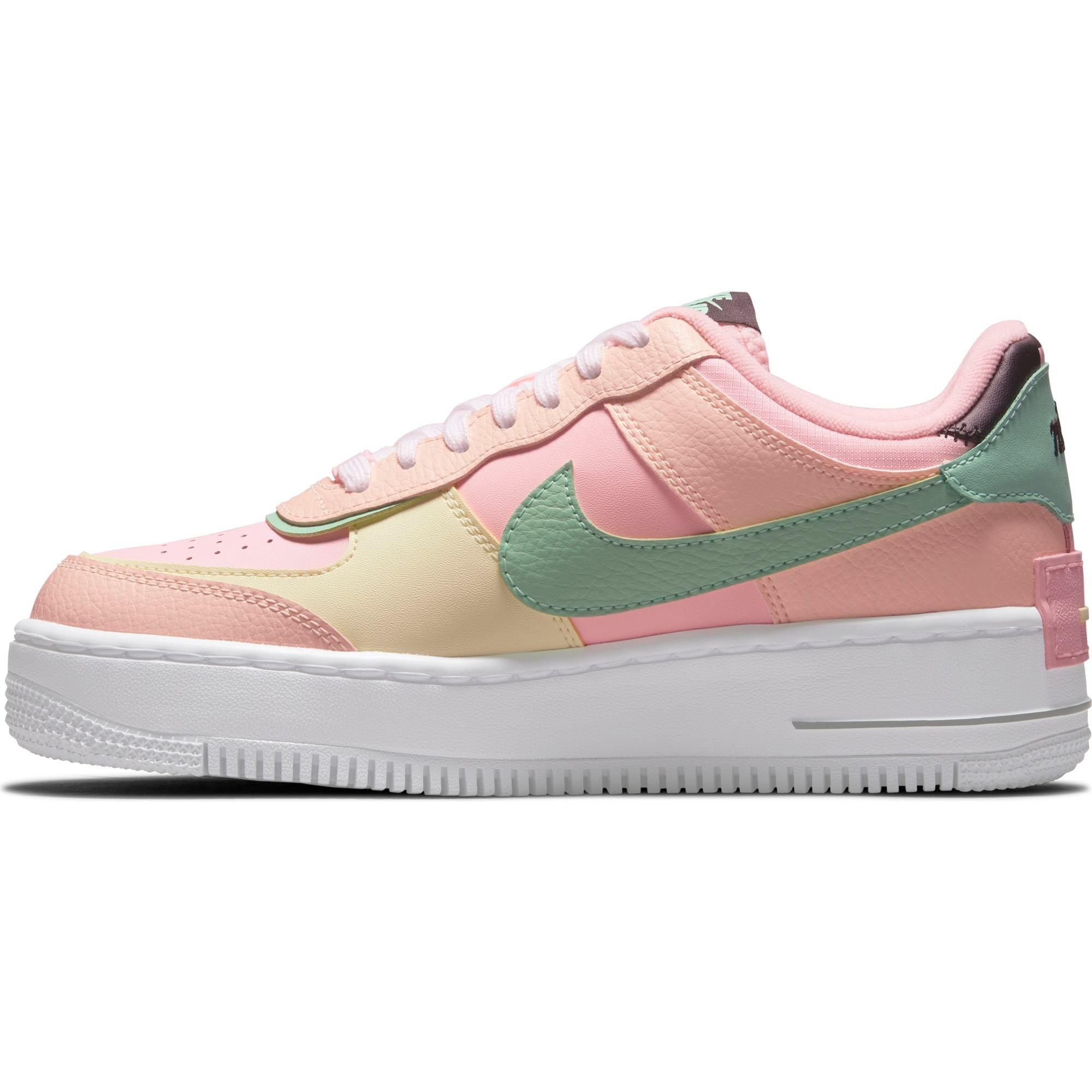 tênis nike air force 1 shadow barely green crimson tint