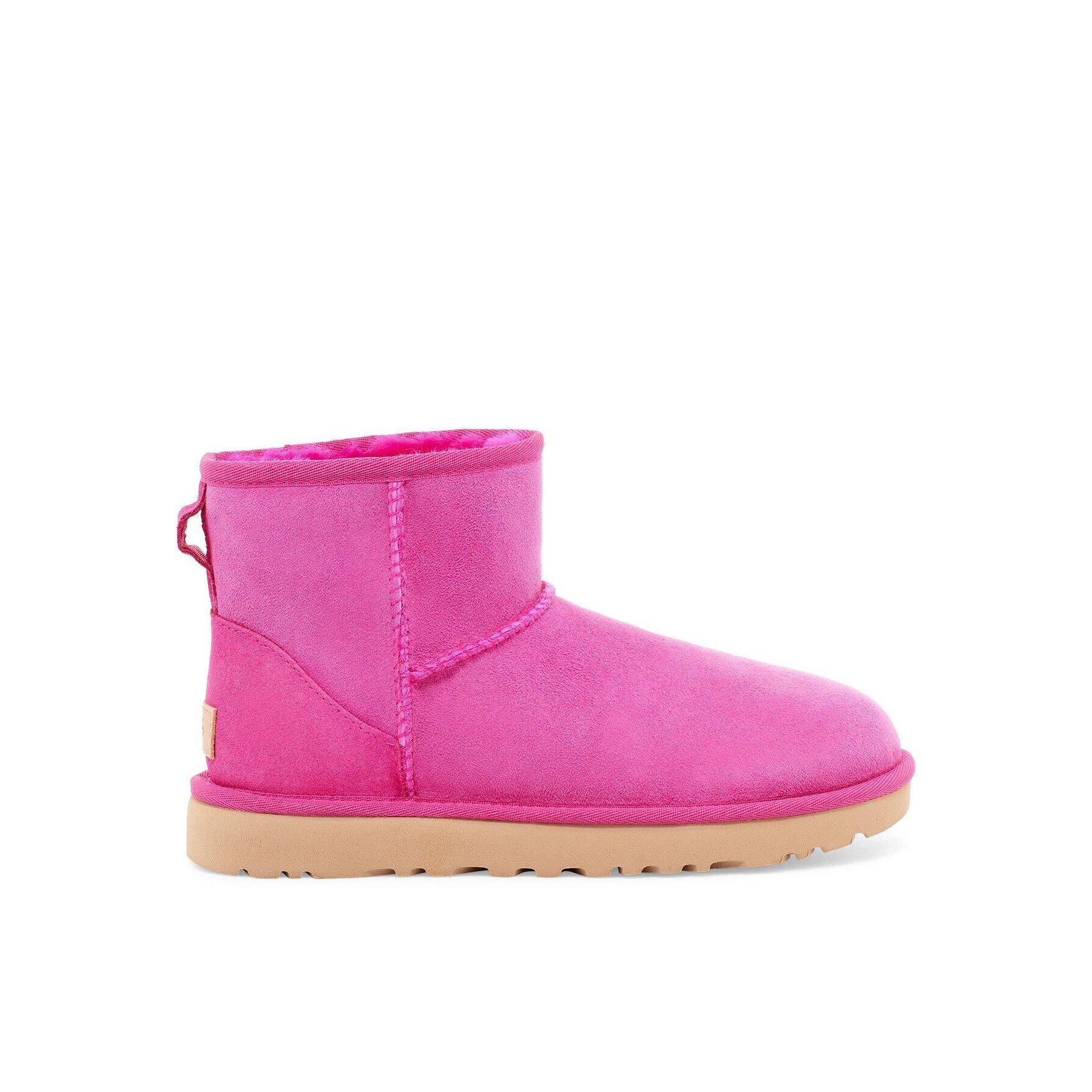 Pink ugg 2025 short boots