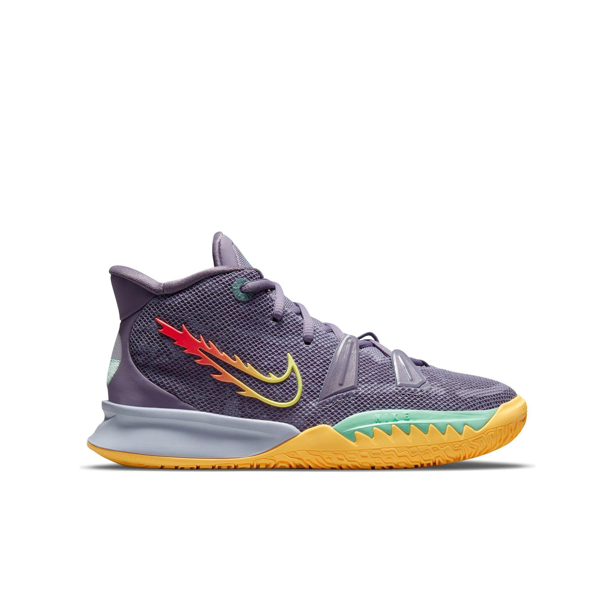 kyrie 4 hibbett sports