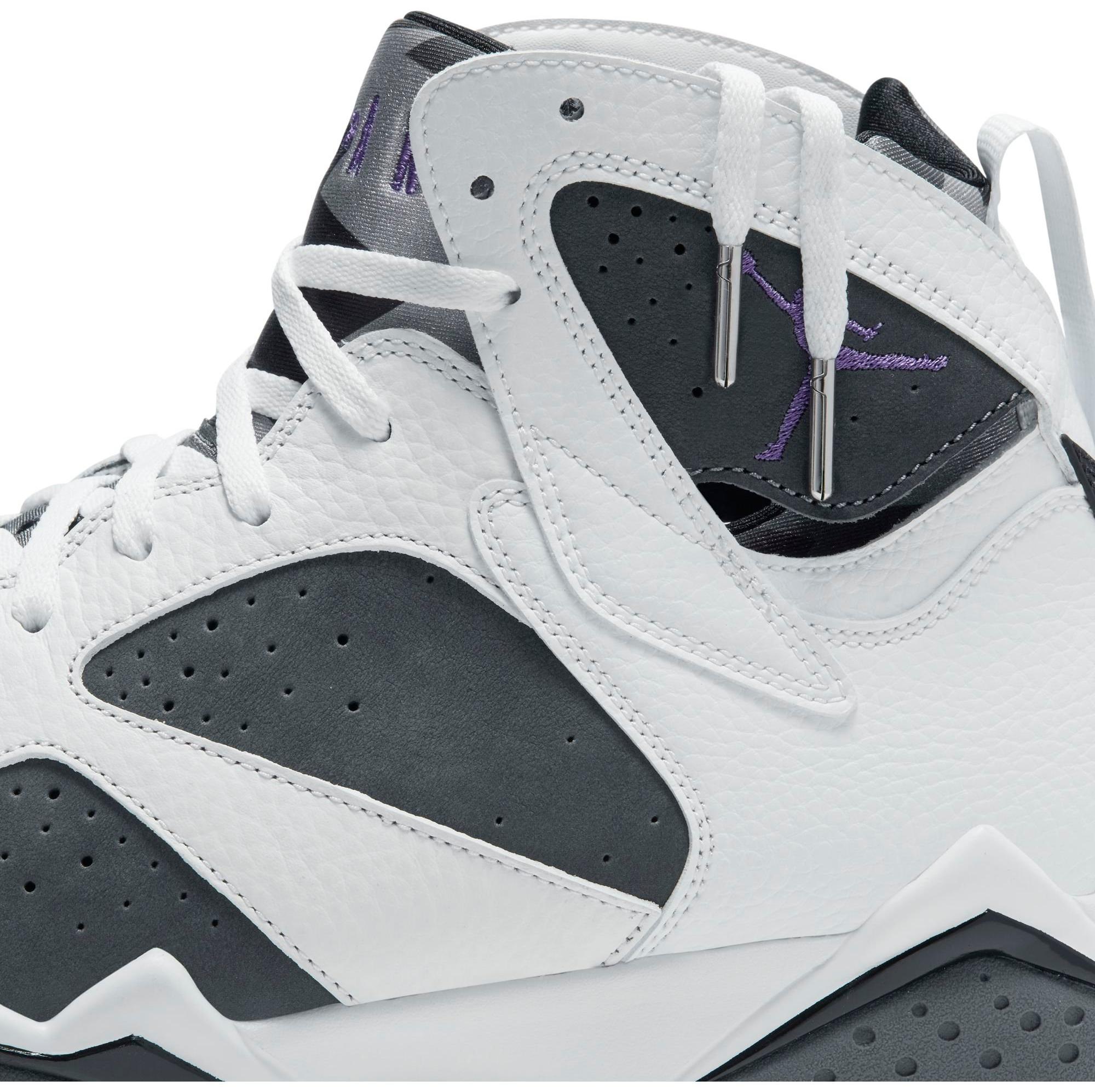 Jordan 7 Retro Chambray Men's Shoe - Hibbett