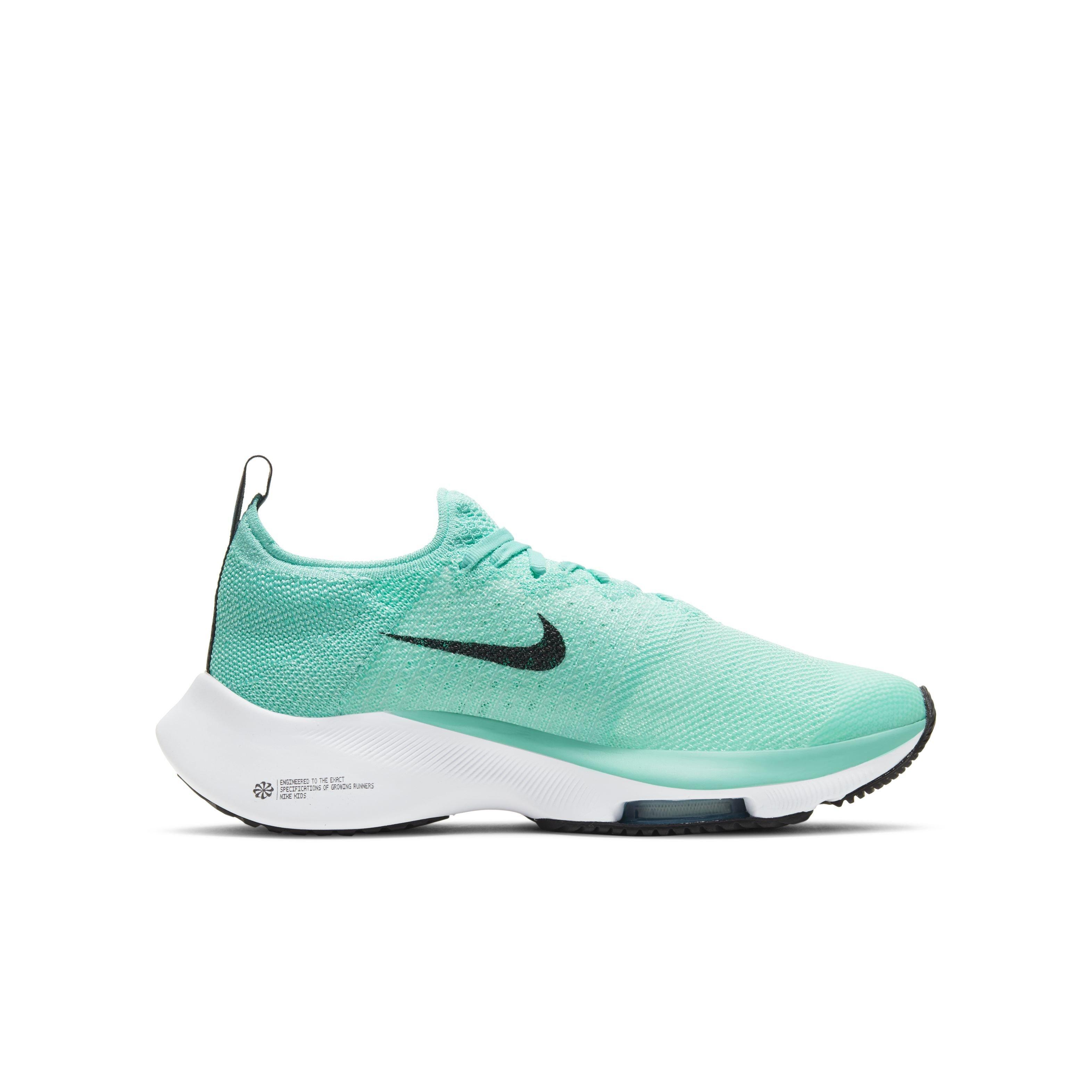 nike running shoes mint green