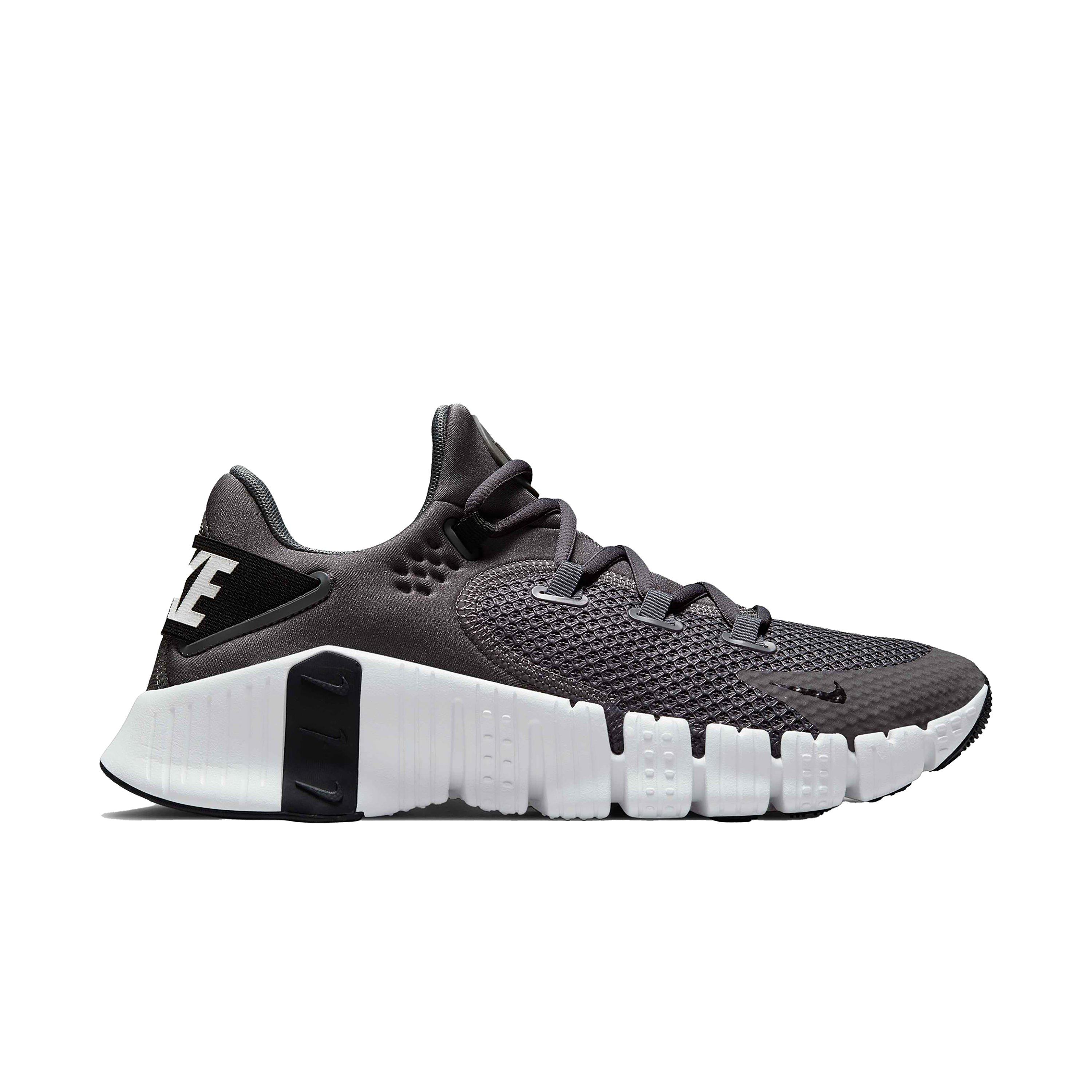 Nike free clearance metcon black white