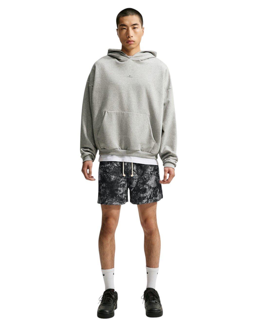 Nike Men's Standard Issue 5" Basketball Shorts - Iron Grey - IRON GREY