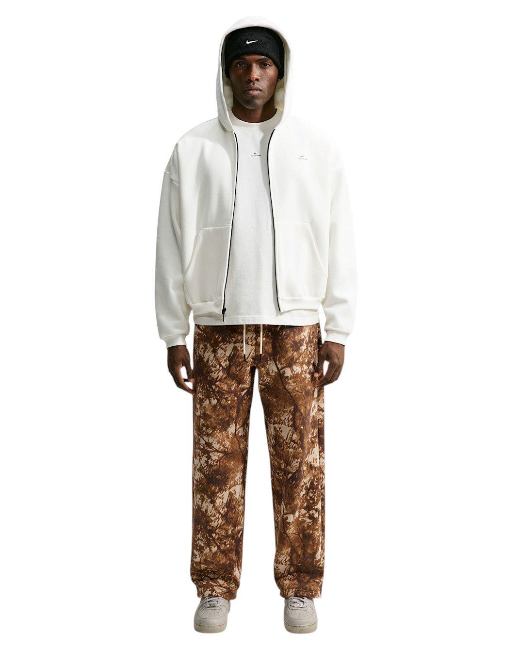 Nike Men's Standard Issue Brushed Open Hem Camo Basketball Pants - Desert Khaki - DESERT KHAKI
