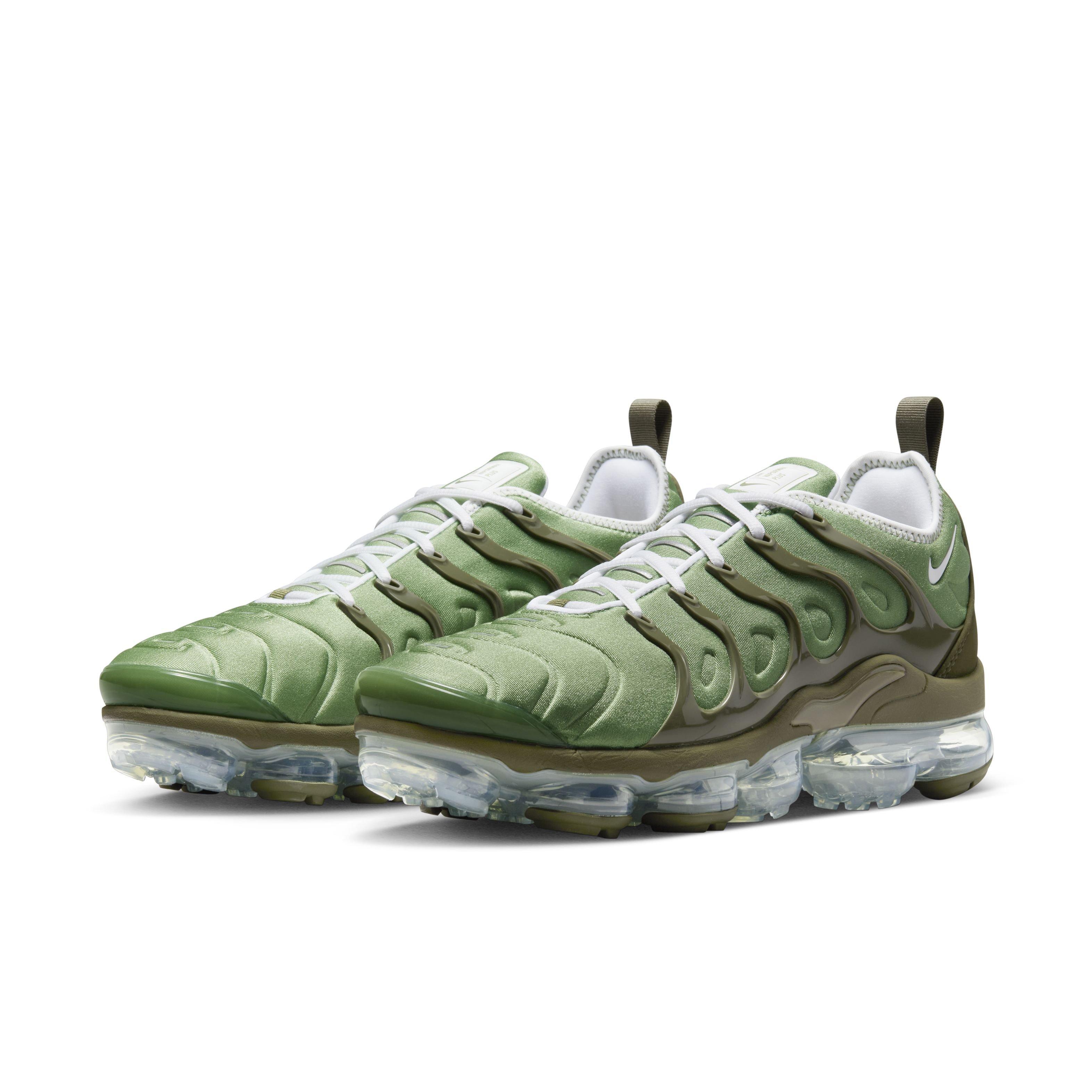 Nike Air VaporMax Plus "Oil Green/White/Medium Olive" Men's Shoe - GREEN/WHITE/MD OLIVE Thumbnail View 3