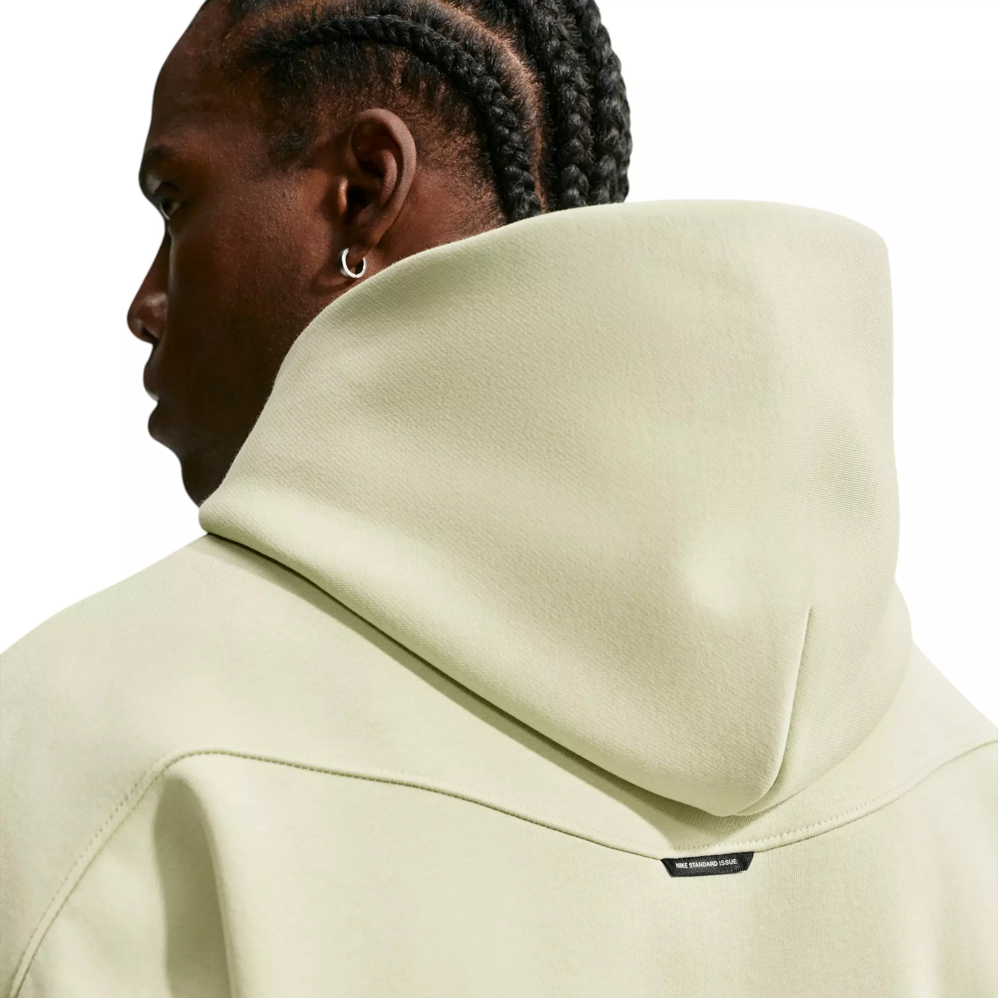 Nike Men's Standard Issue Therma-FIT Brushed Basketball Pullover Hoodie - Olive Green - OLIVE GREEN
