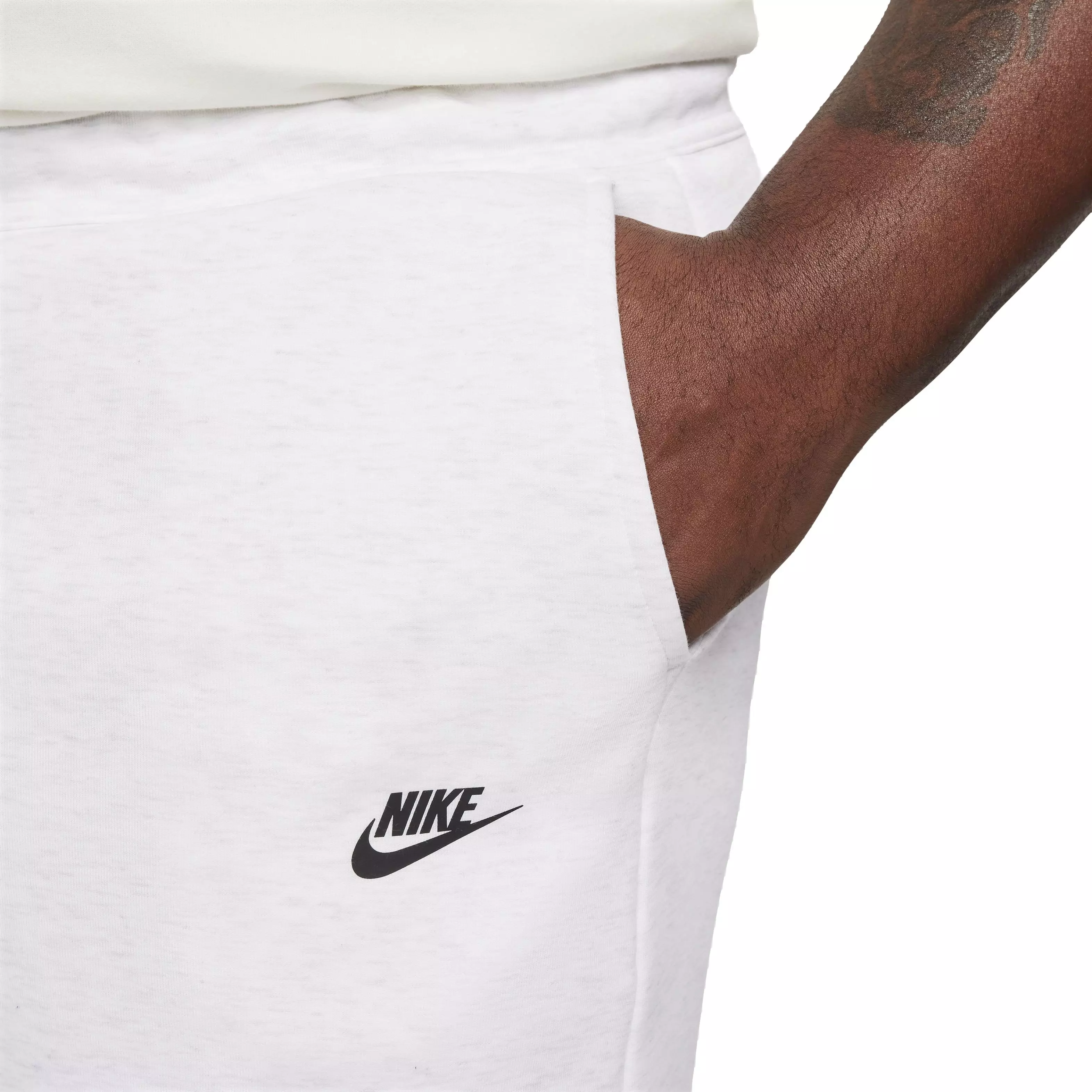 Nike Men's Sportswear Tech Fleece Shorts - WHITE