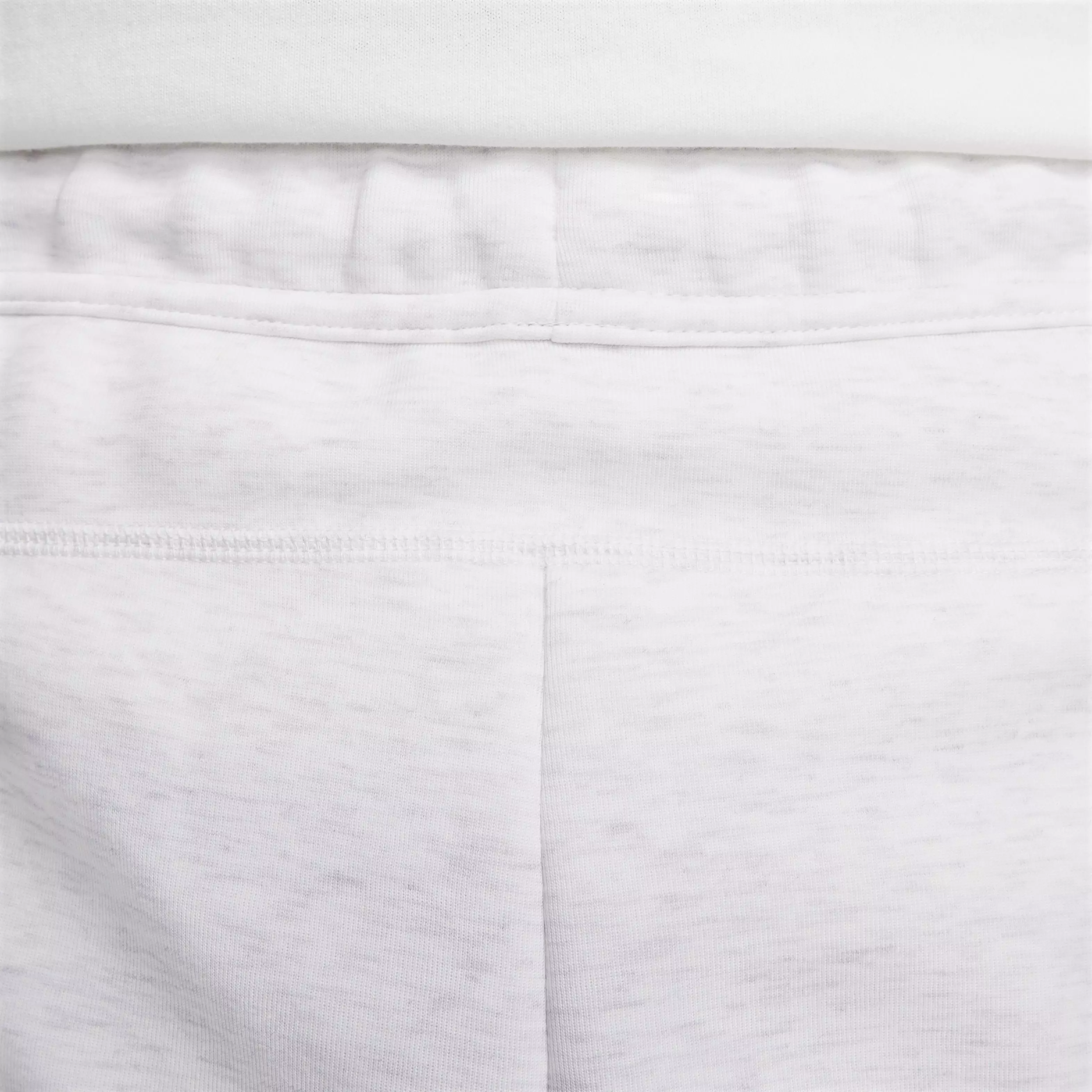 Nike Men's Sportswear Tech Fleece Joggers - WHITE