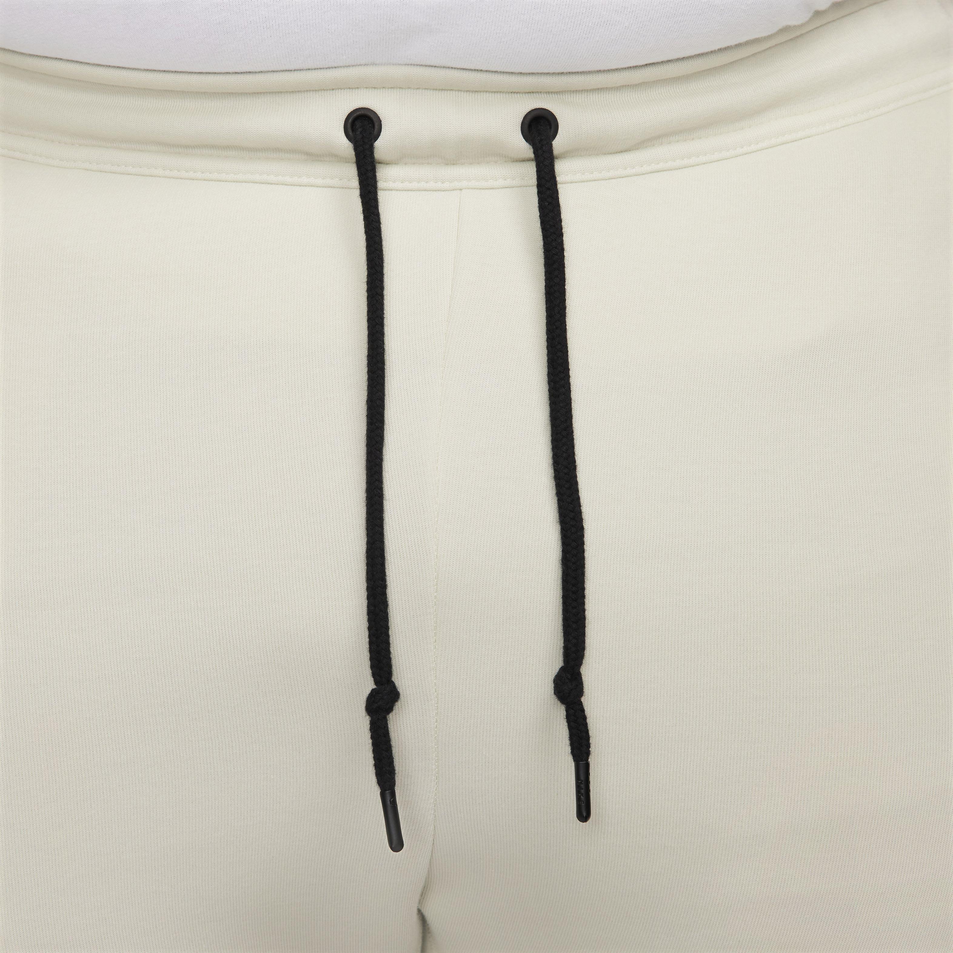 Nike Men's Sportswear Tech Fleece Joggers - LT GREEN Thumbnail View 3