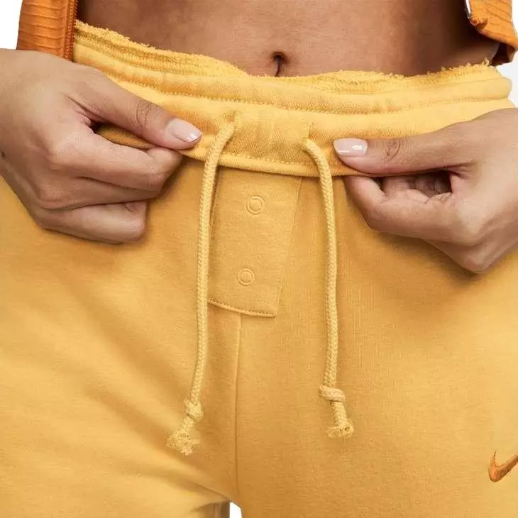 Nike Women's Everyday Women's High-Waisted Wide-Leg French Terry Pants - GOLD