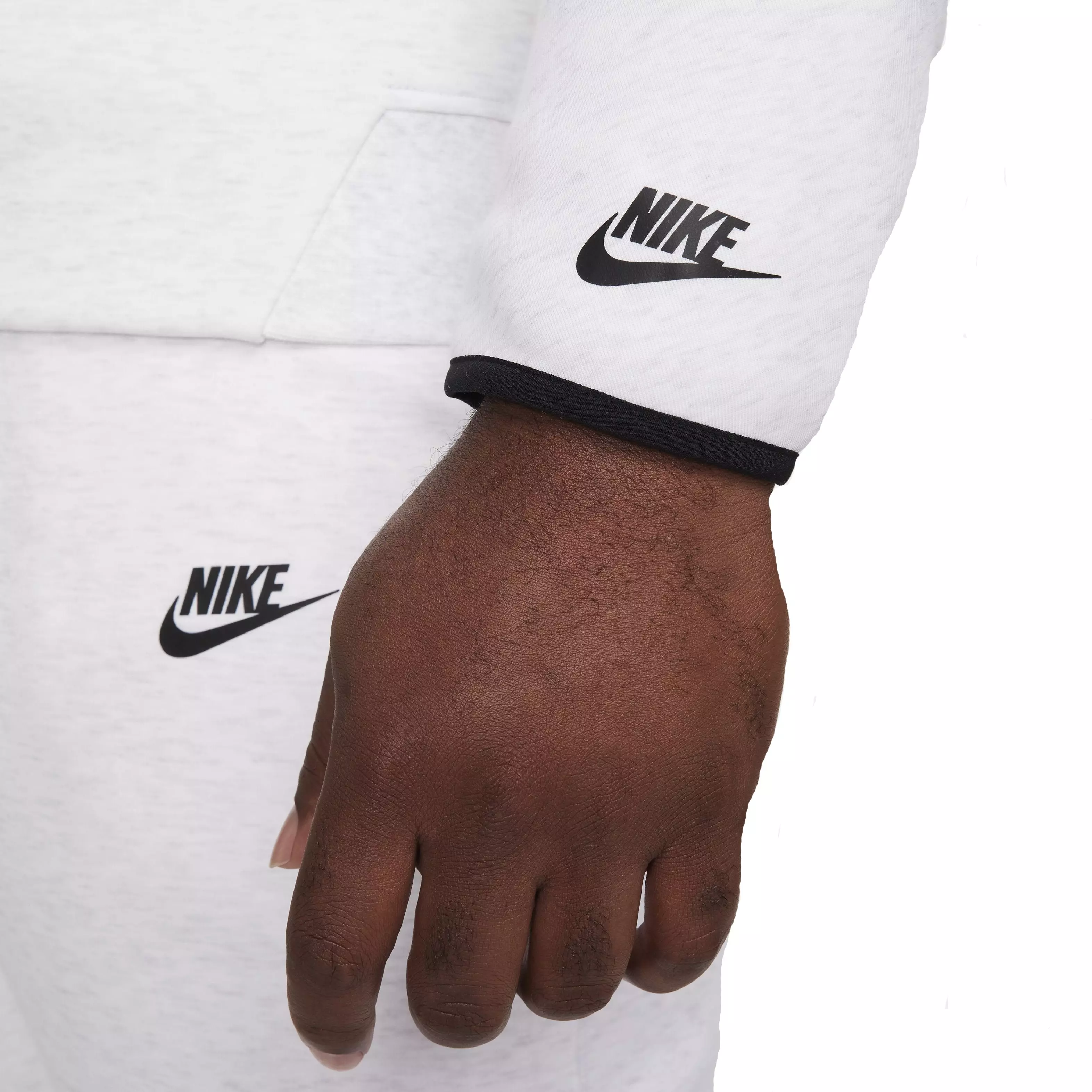 Nike Men's Sportswear Tech Fleece 1/2 Zip Sweatshirt - White - WHITE